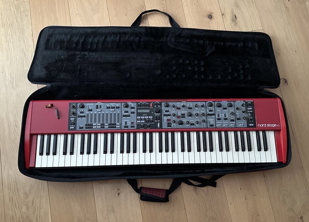 Vends Clavian Nord Stage Compact Ex