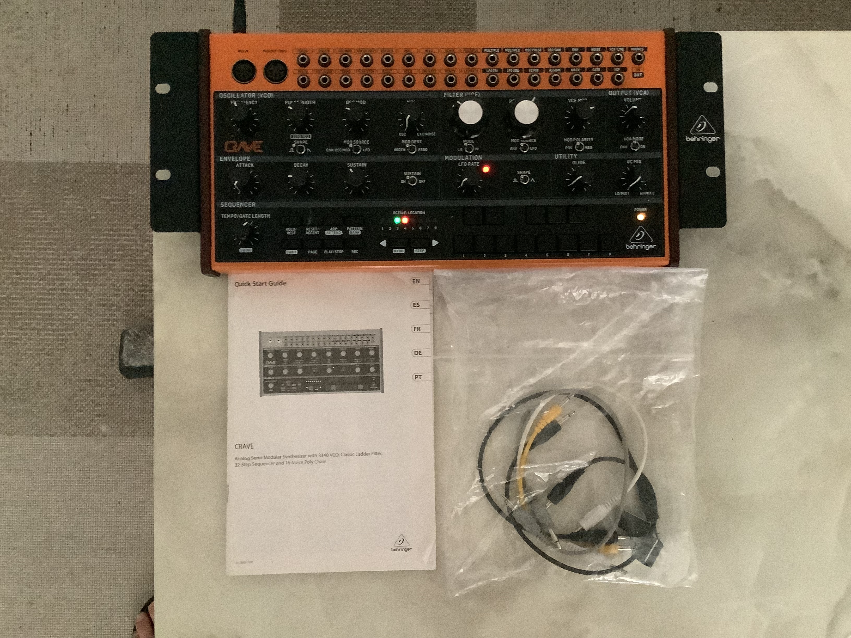 Vds Behringer CRAVE