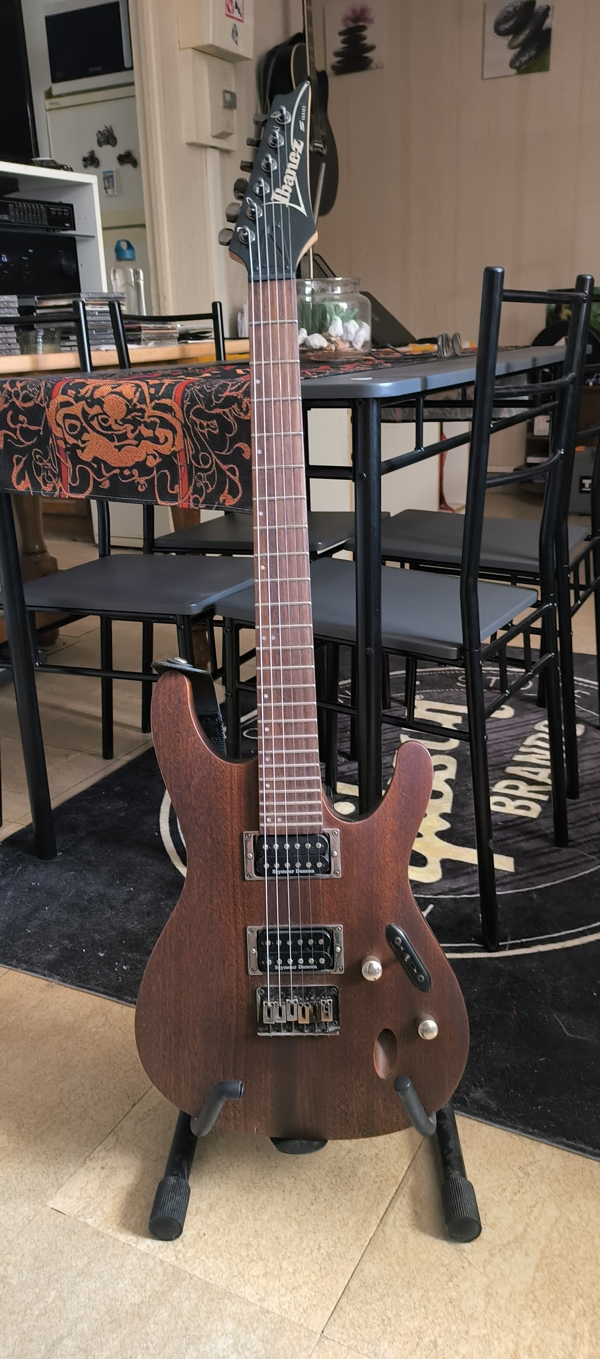 Ibanez S-521 avec micros Seymour Duncan 