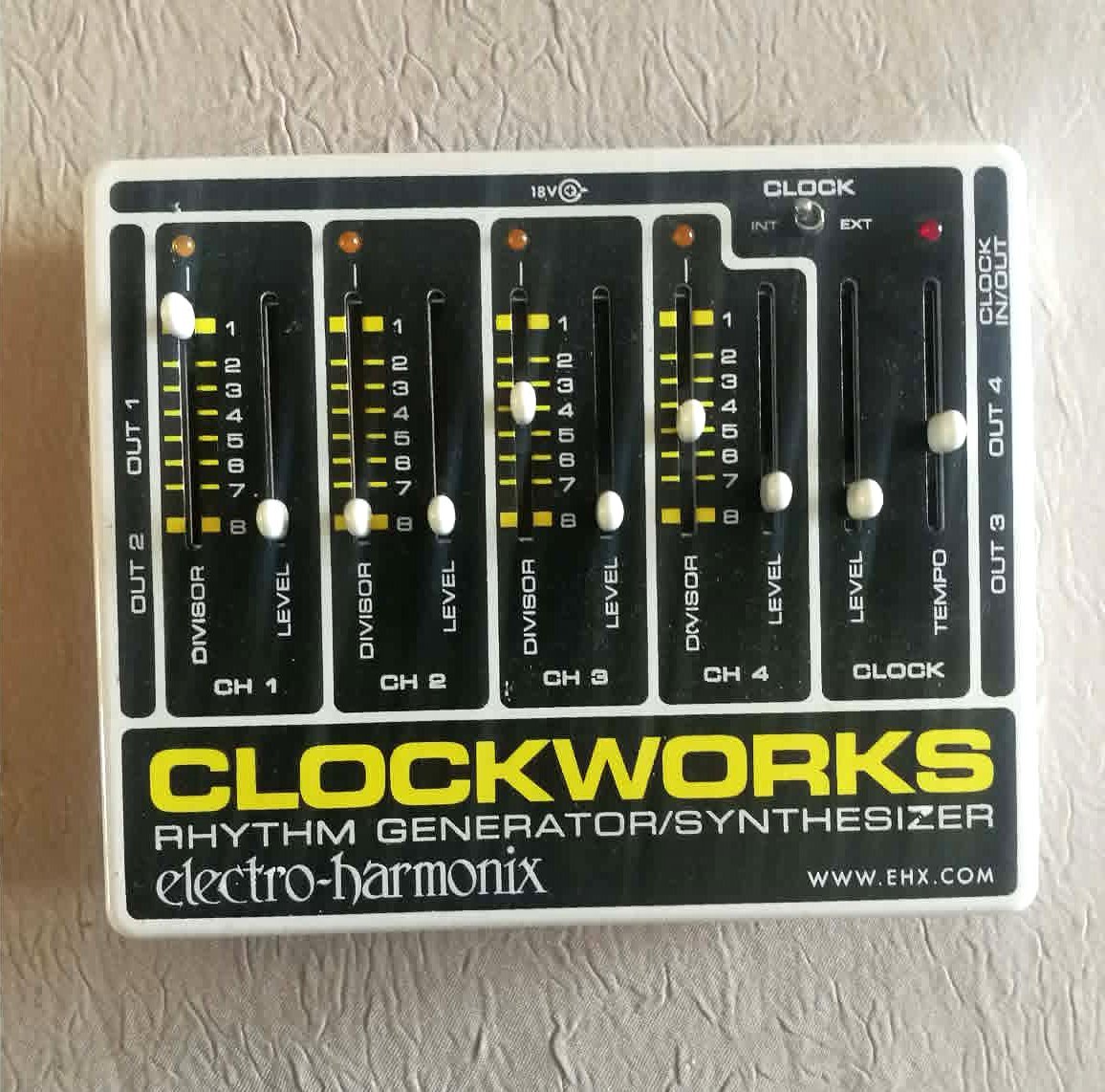 Vends Electro-Harmonix EHX CLOCKWORKS 
