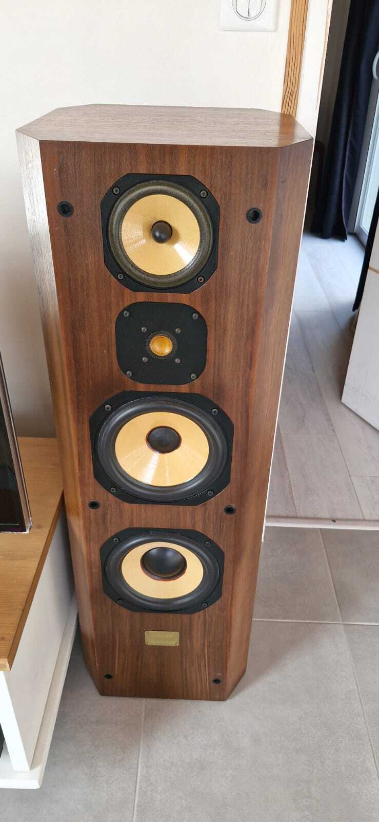 Vends 2 enceintes JM LAB ONYX K2 