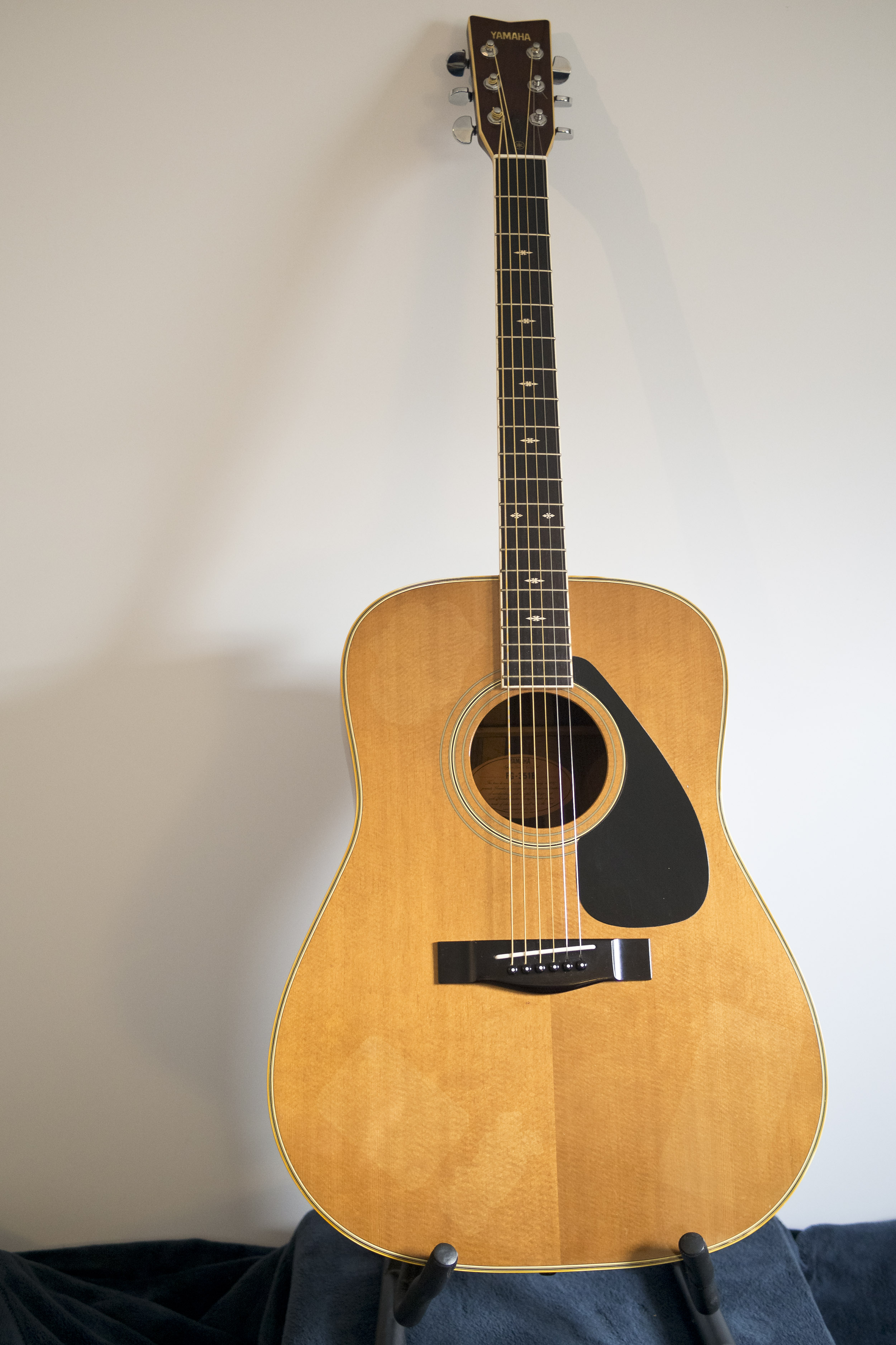 Guitare acoustique Folk Japonaise vintage Yamaha FG351B