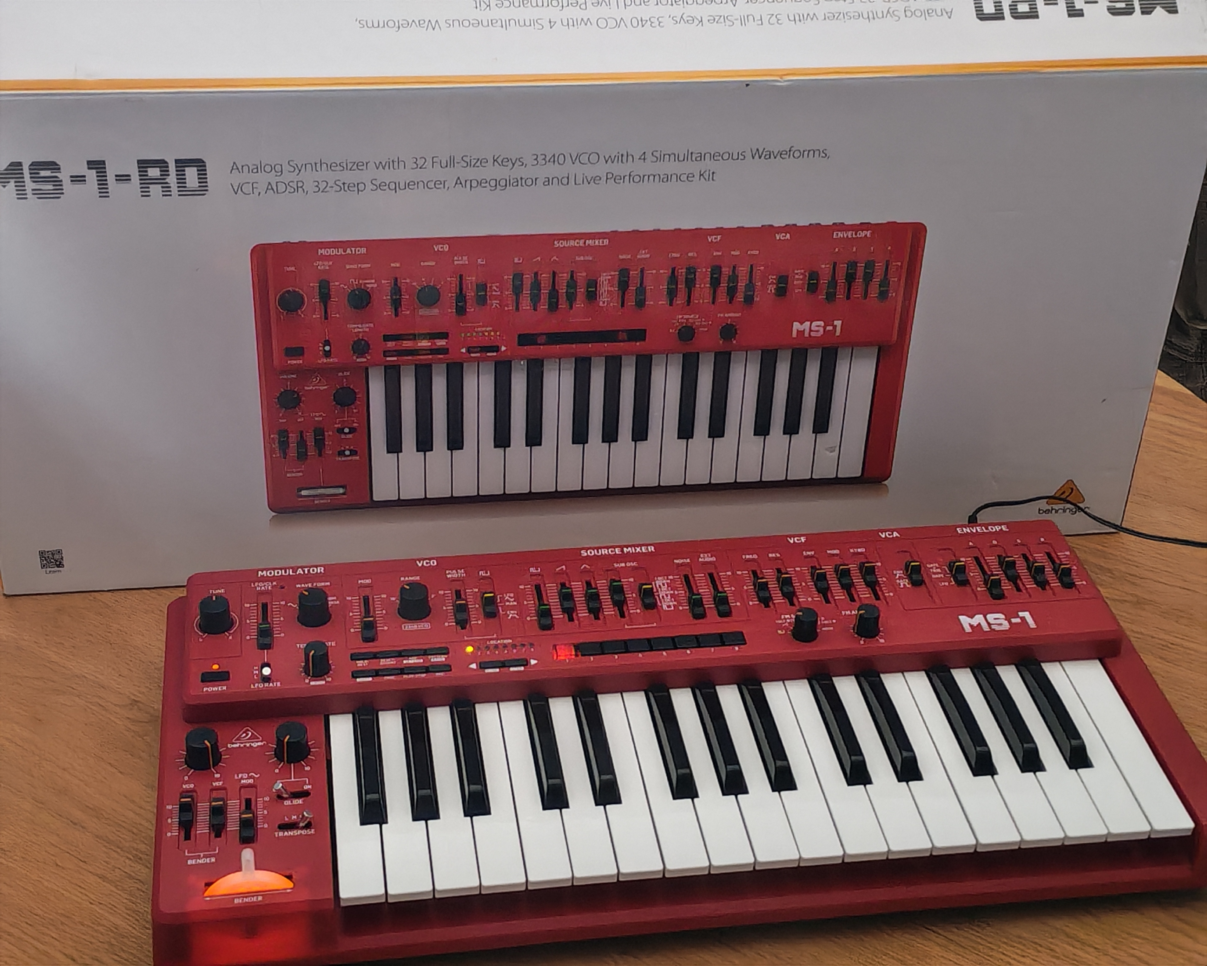 Vends Behringer MS-1 RD (Rouge)