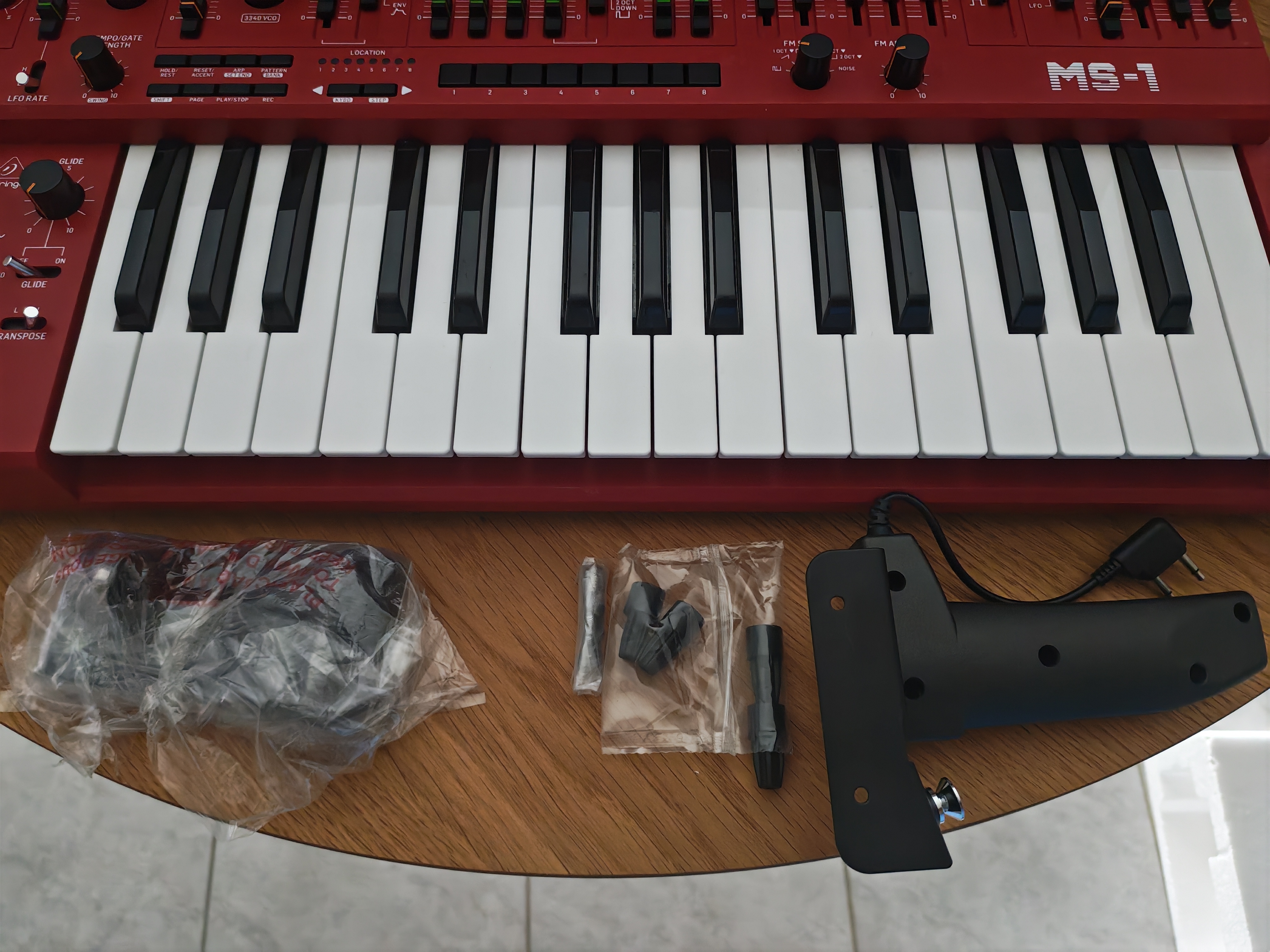 Behringer MS-1 (45965)