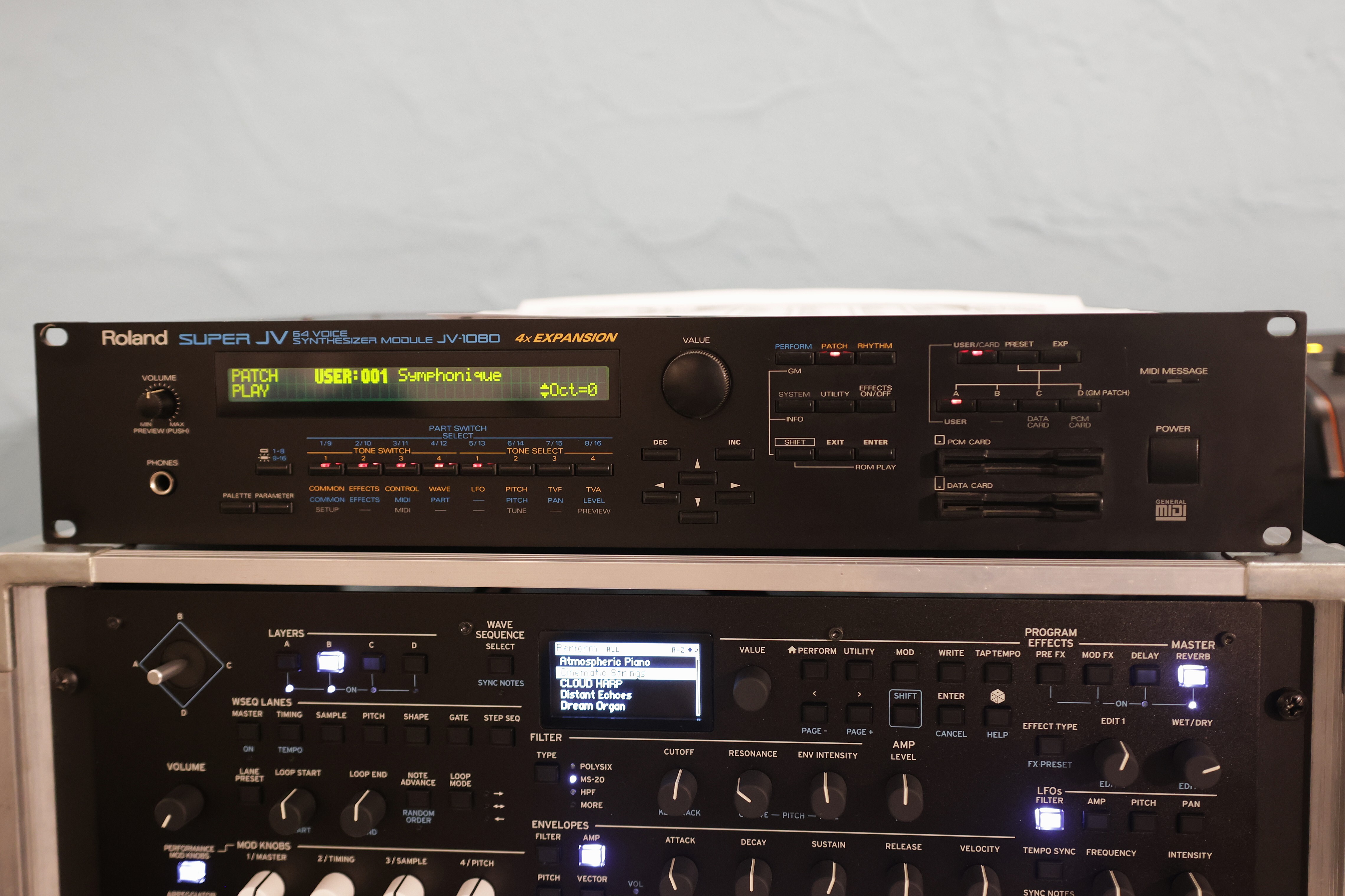 Roland JV-1080 (73860)