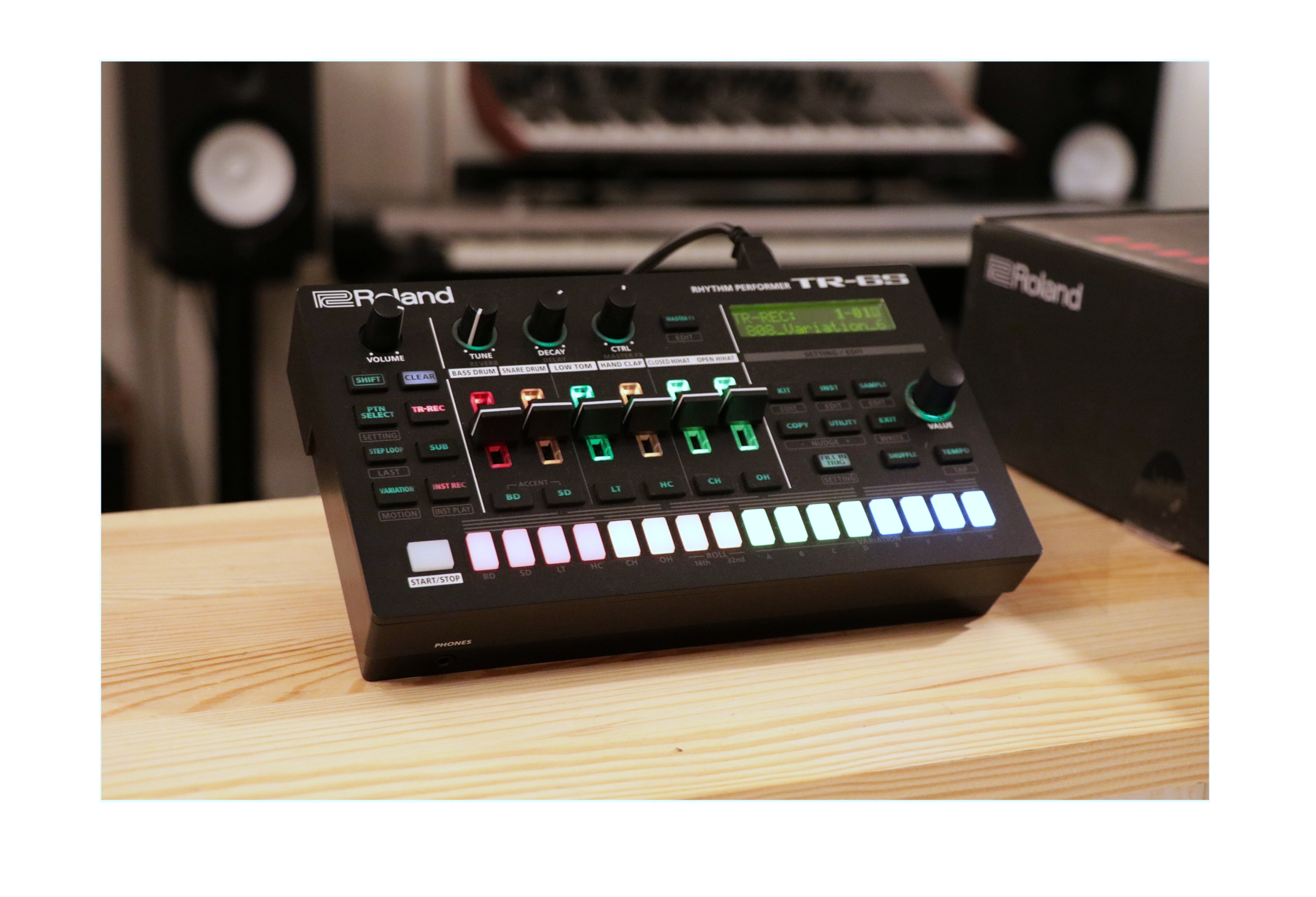 Roland TR-6S Rhythm Performer