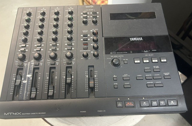 Vends  MT4X multi-pistes YAMAHA cassette analogique
