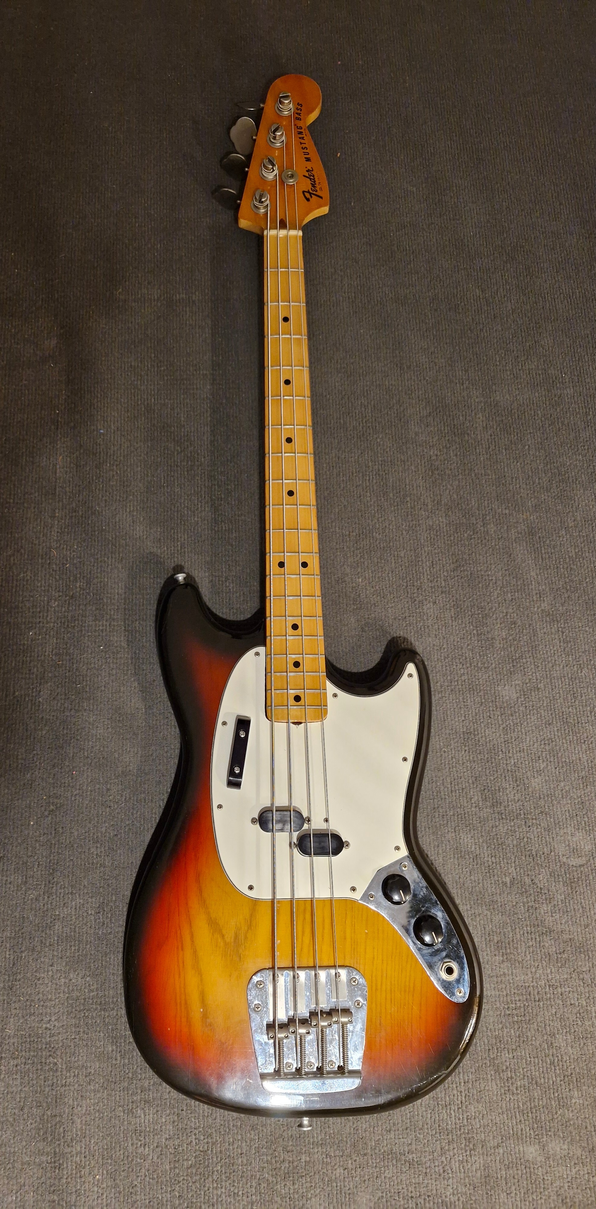 Fender Mustang Bass 1976 Maple Neck