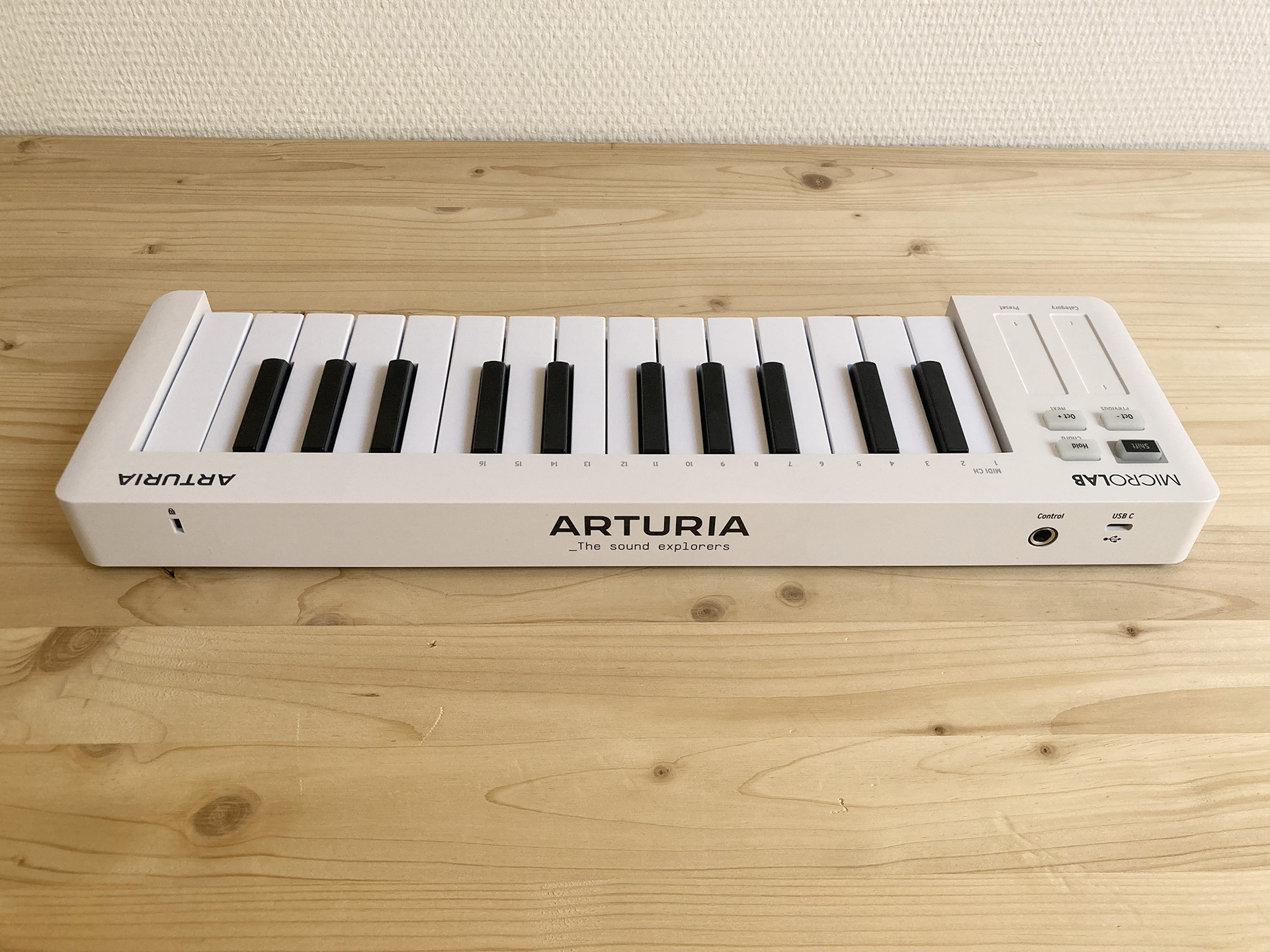 Arturia-MICROLAB-3 0004