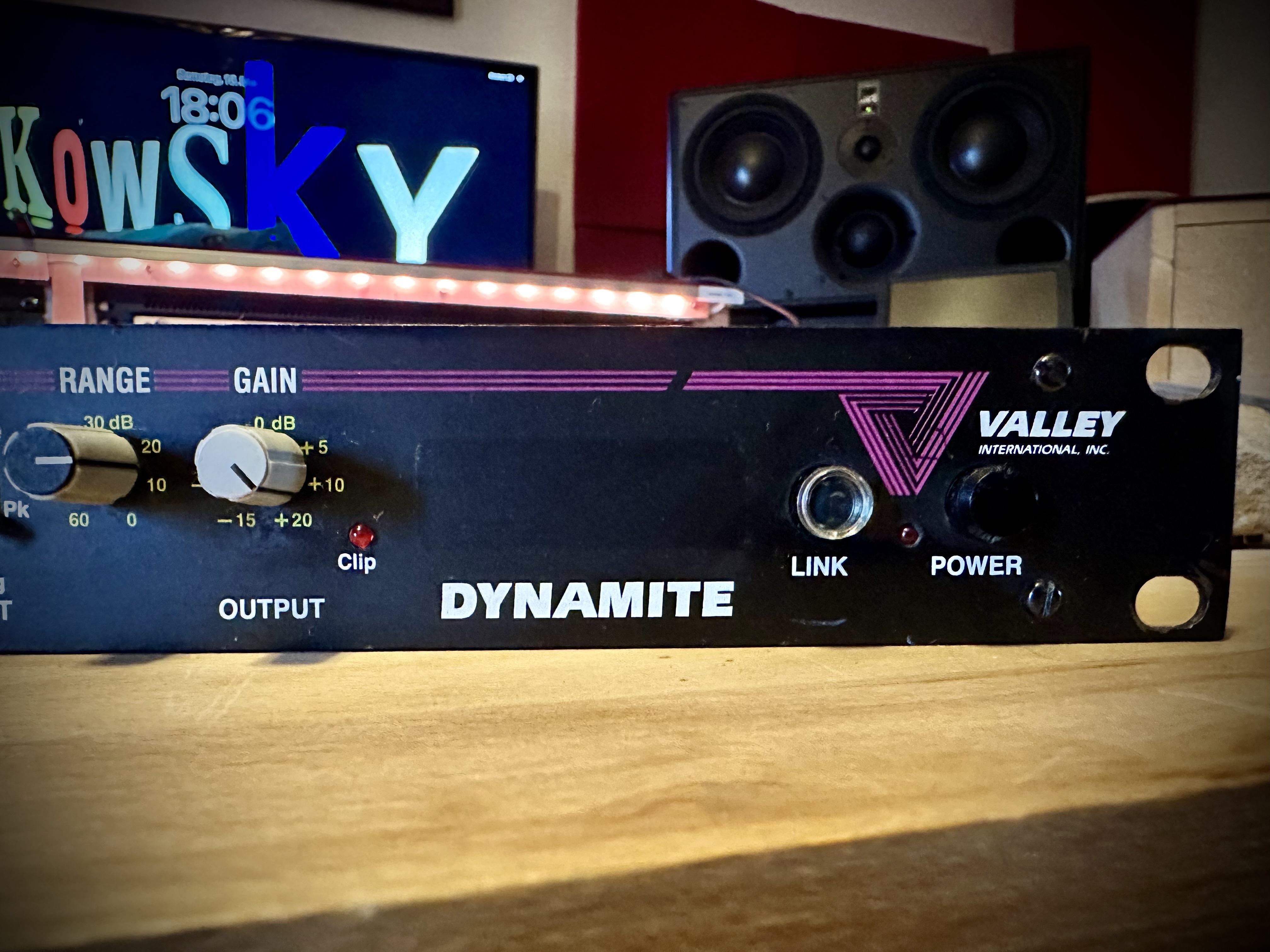 VALLEY AUDIO DYNAMITE DYNA-MITE Kompressor Limiter Expand