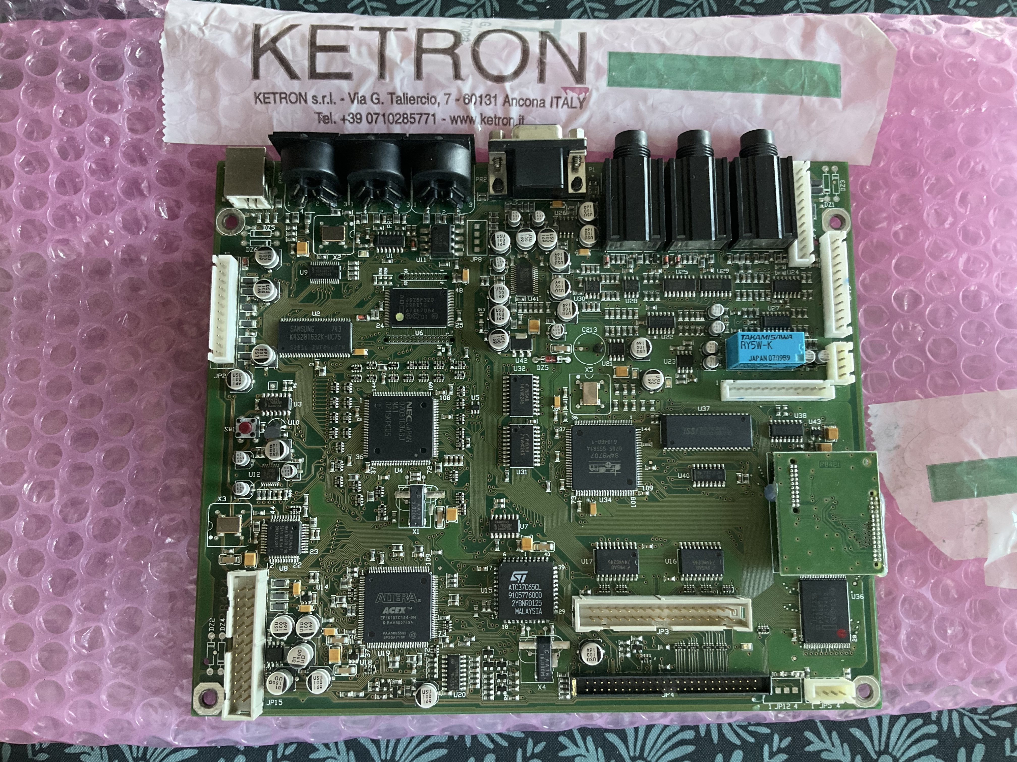 Ketron midjay plus . Carte mère neuve uniquement 