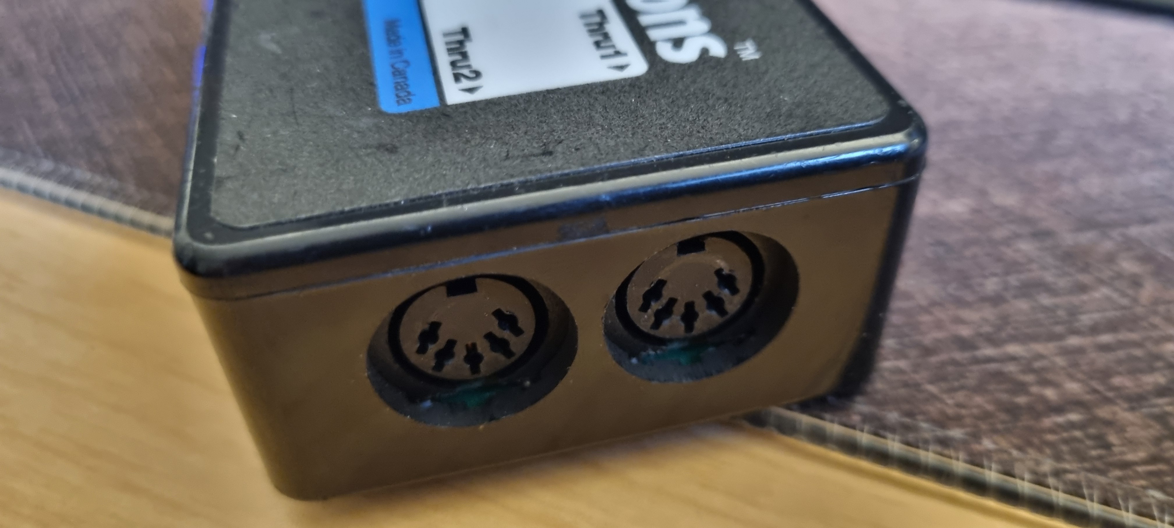 Midi Solutions Thru (84670)