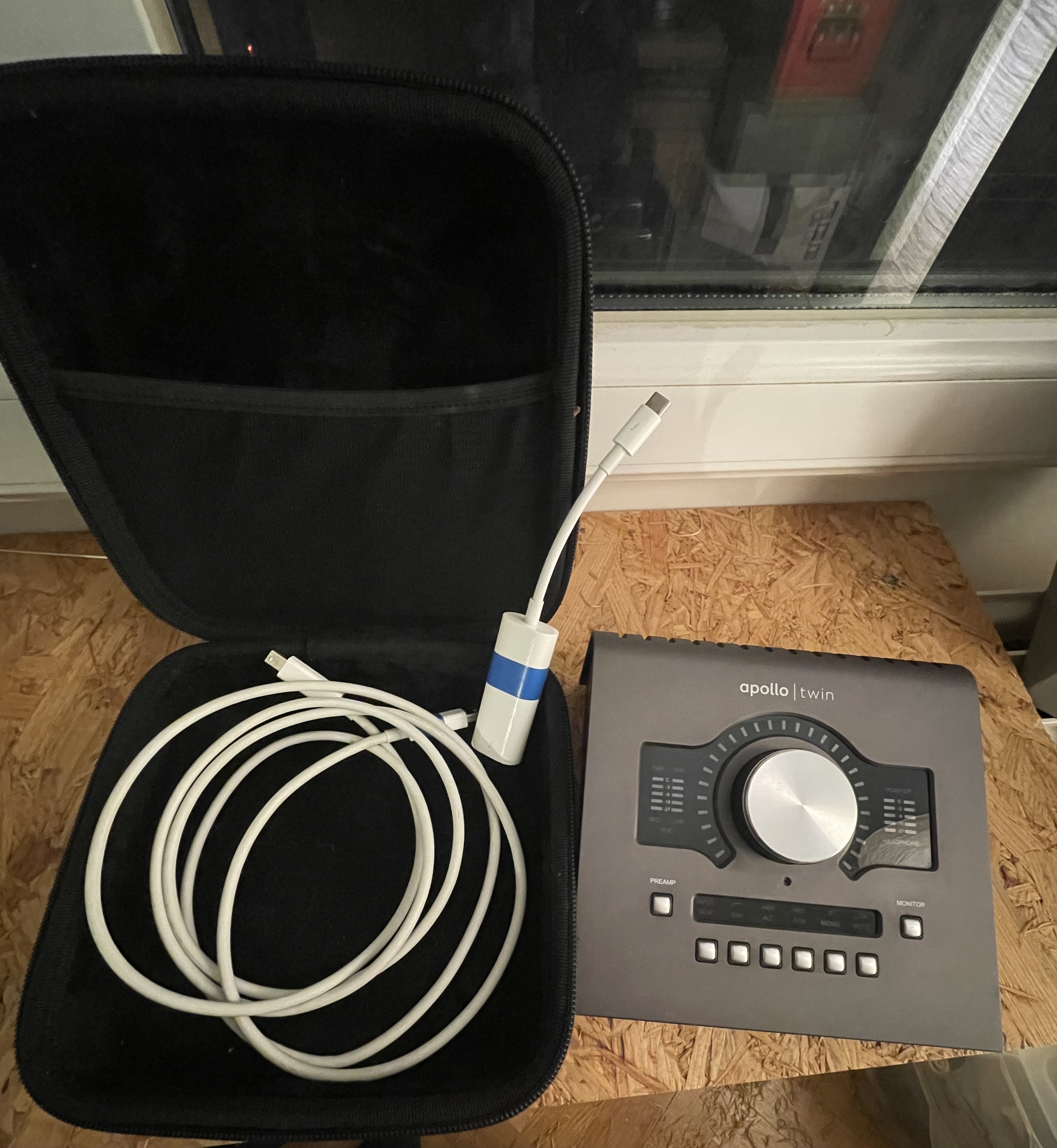 Apollo Twin Duo, Case & plug-ins
