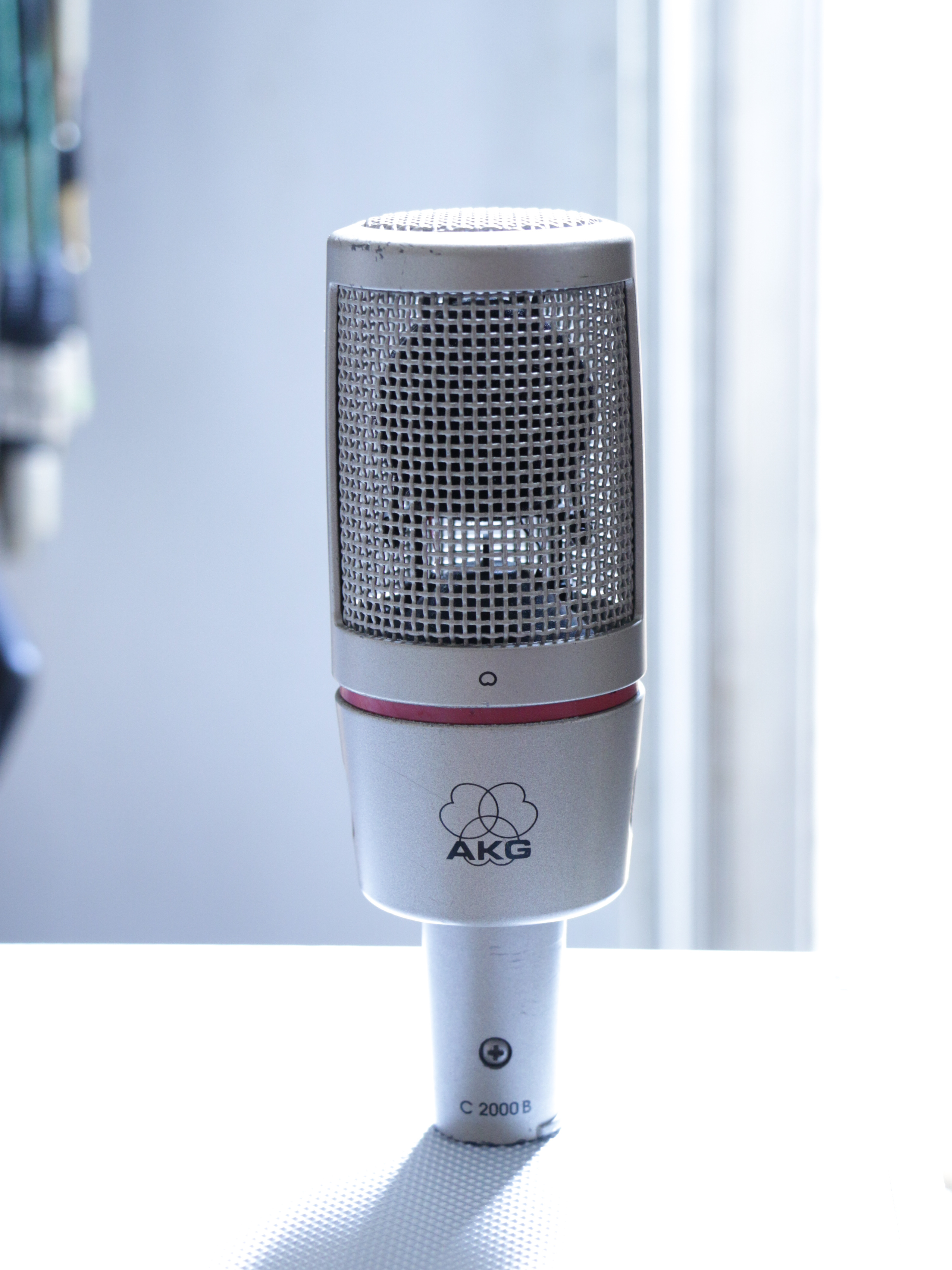 AKG C2000B