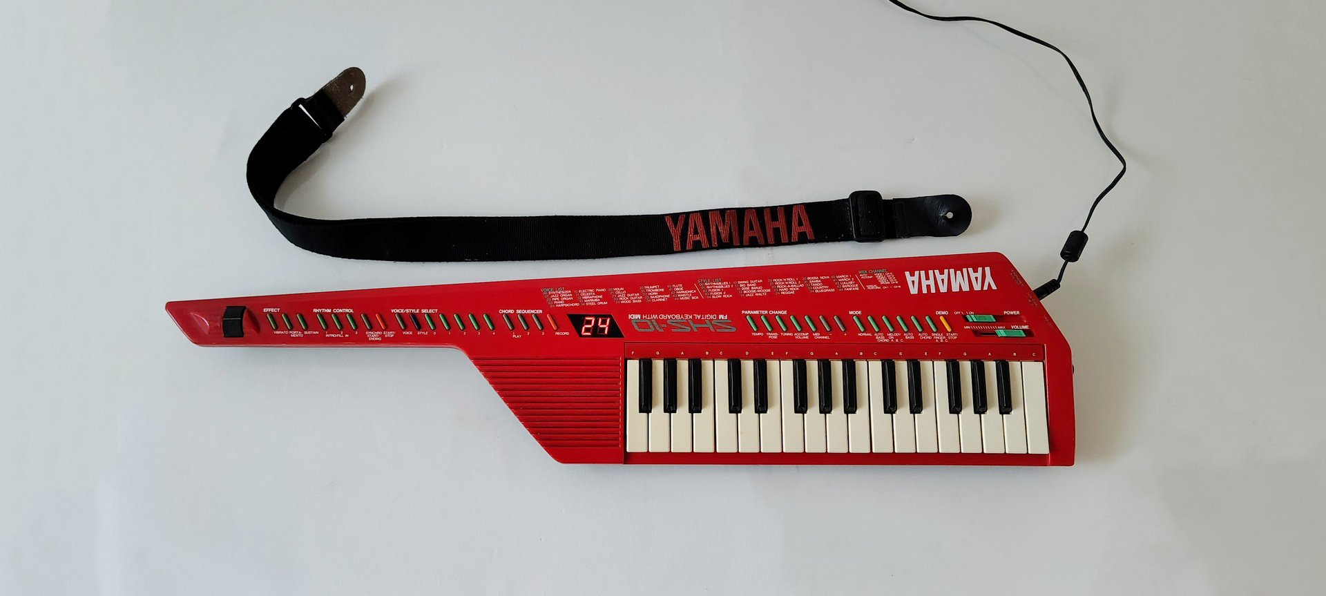 Yamaha SHS-10R - Keytar Synthétiseur FM Vintage