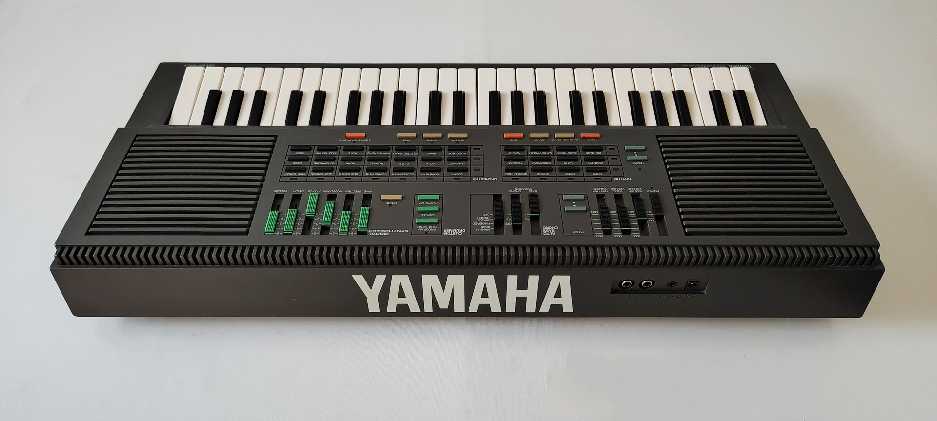 Yamaha PortaSound PSS-460 FM Synth
