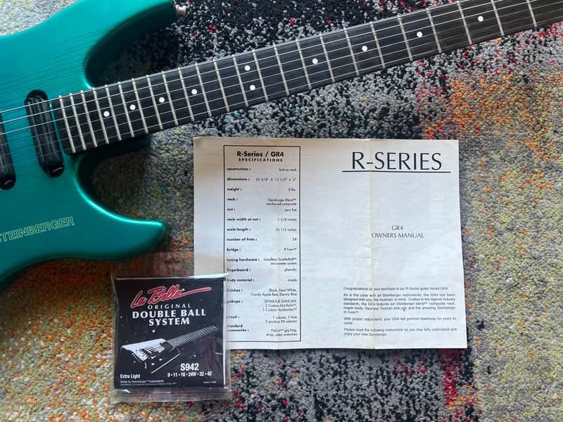 À vendre : Steinberger GR4R de 1980 – Guitare têteless vintage rare  Je vends ma Steinberger GR4R de 1980, une guitare têteless
