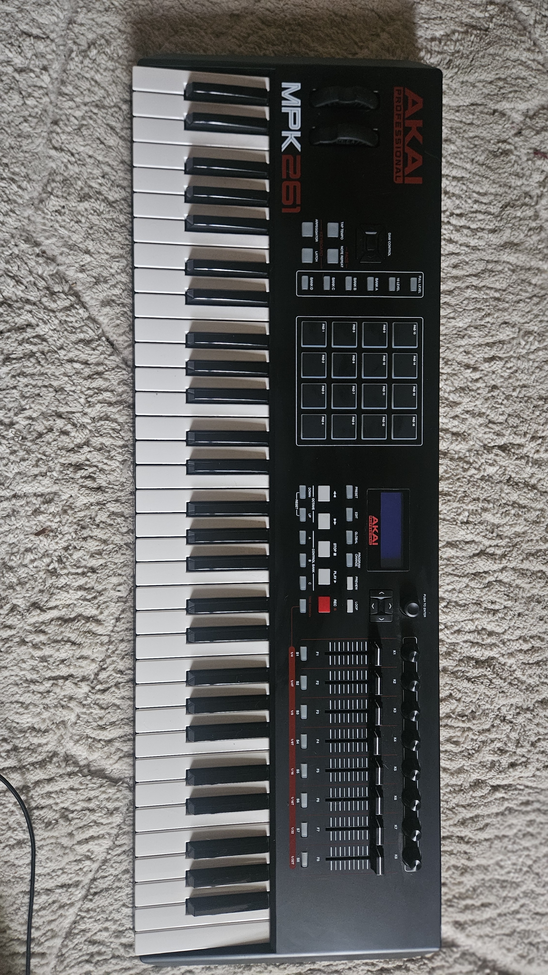 Vends MPK261