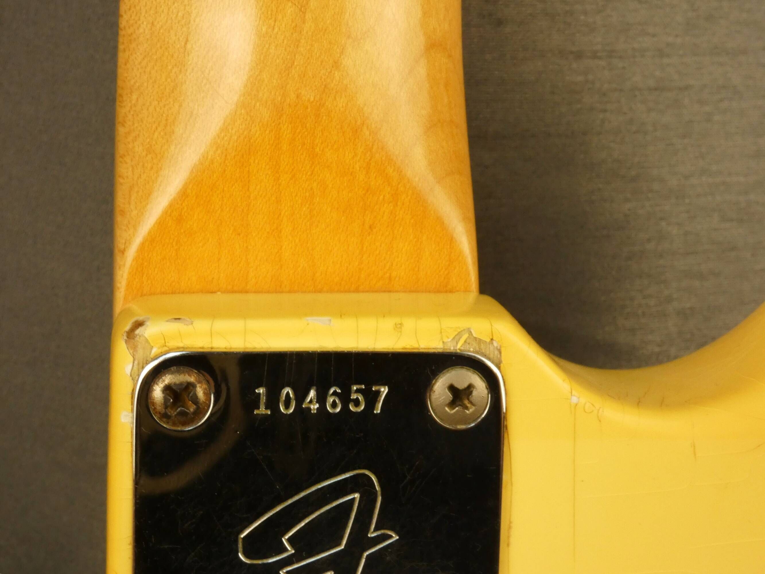 fender-mustang-mg-5443015@2x