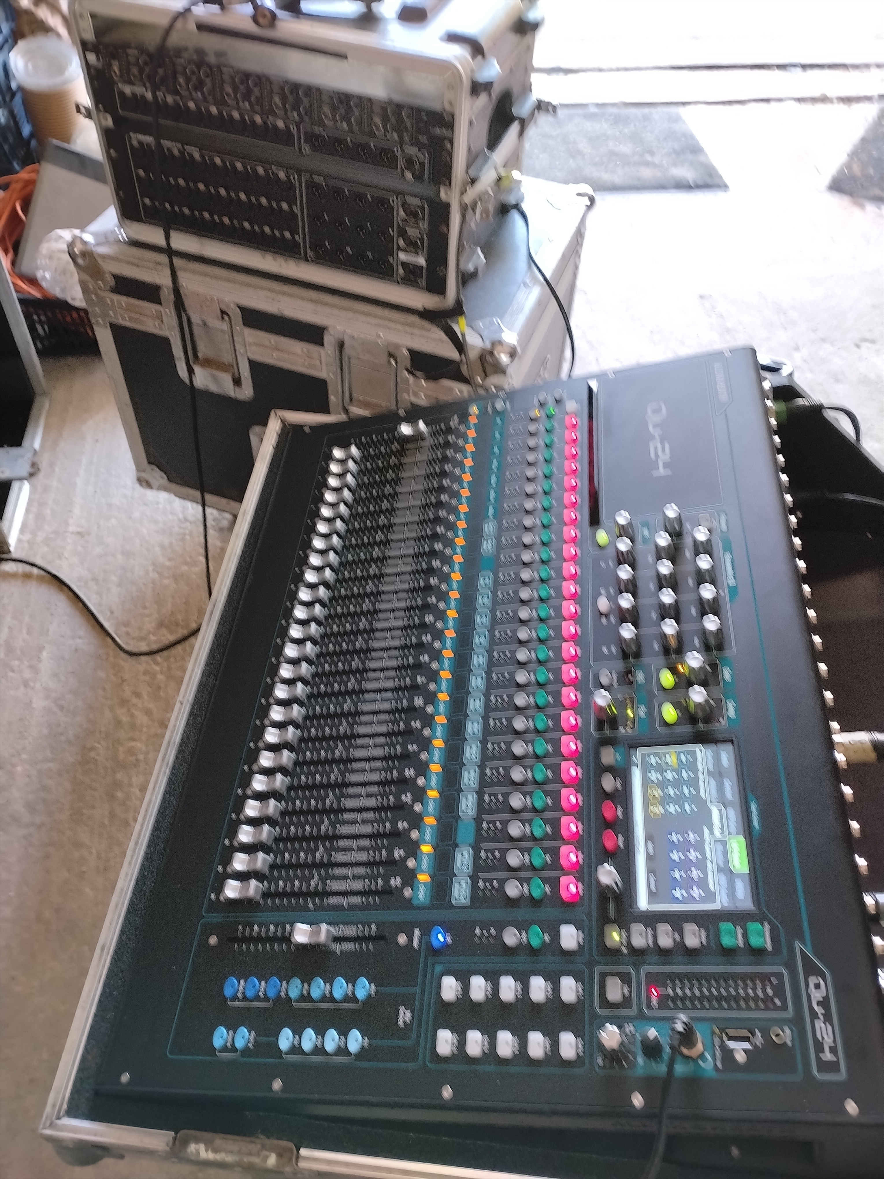 Allen & Heath Qu-24 (59948)
