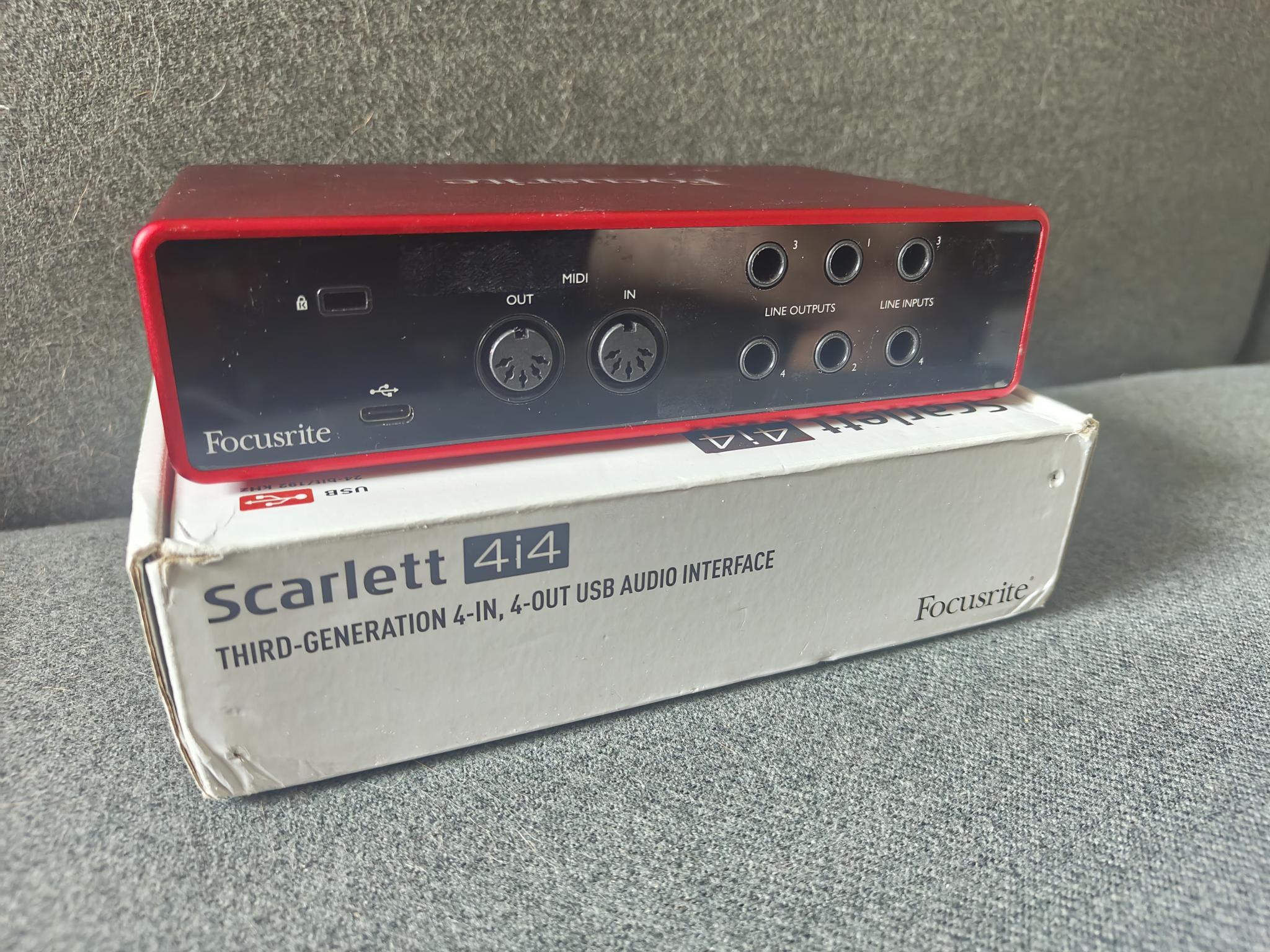 Focusrite Scarlett 4i4 G3 (73268)