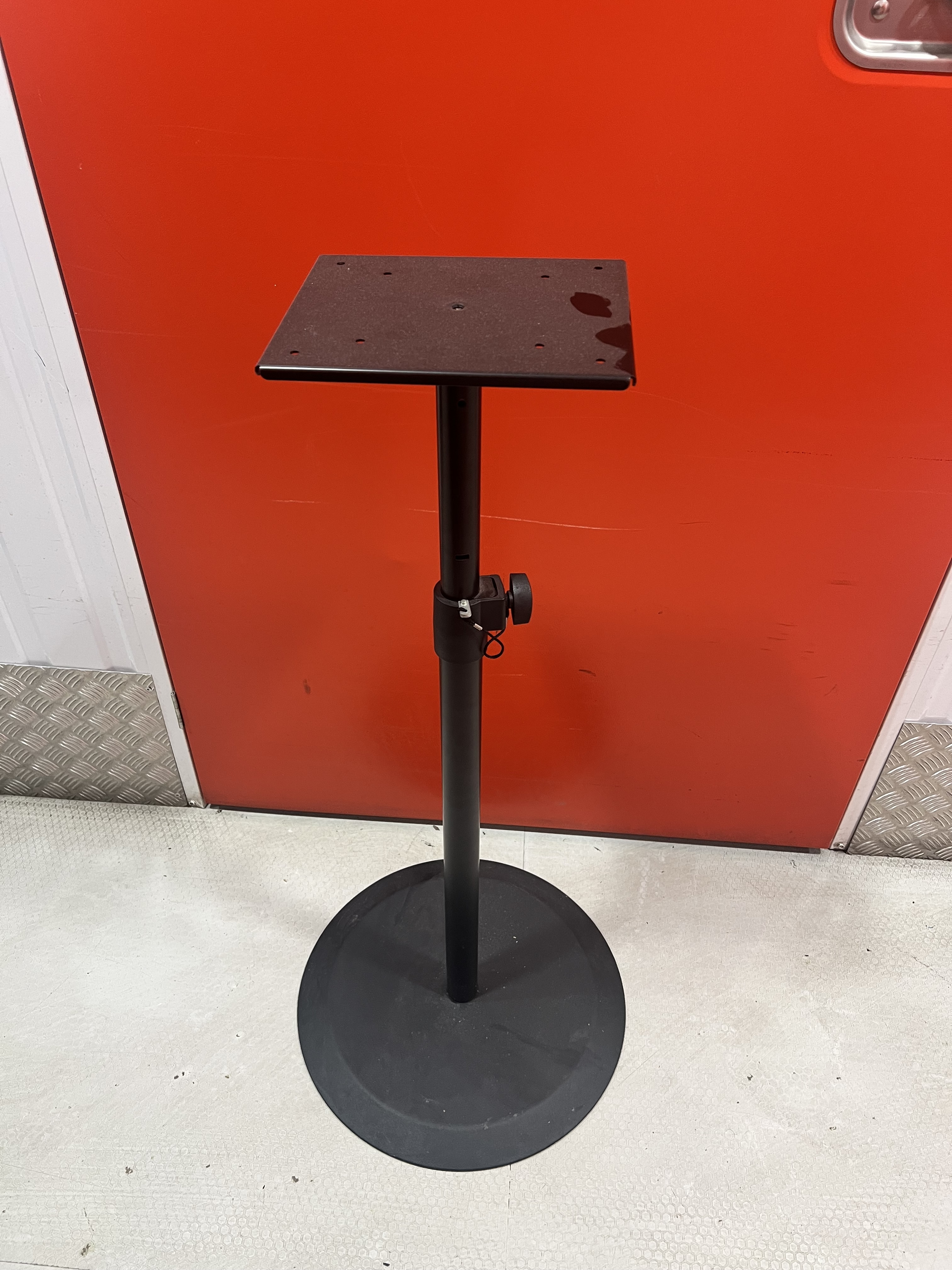 Support Monitoring K&M 26740