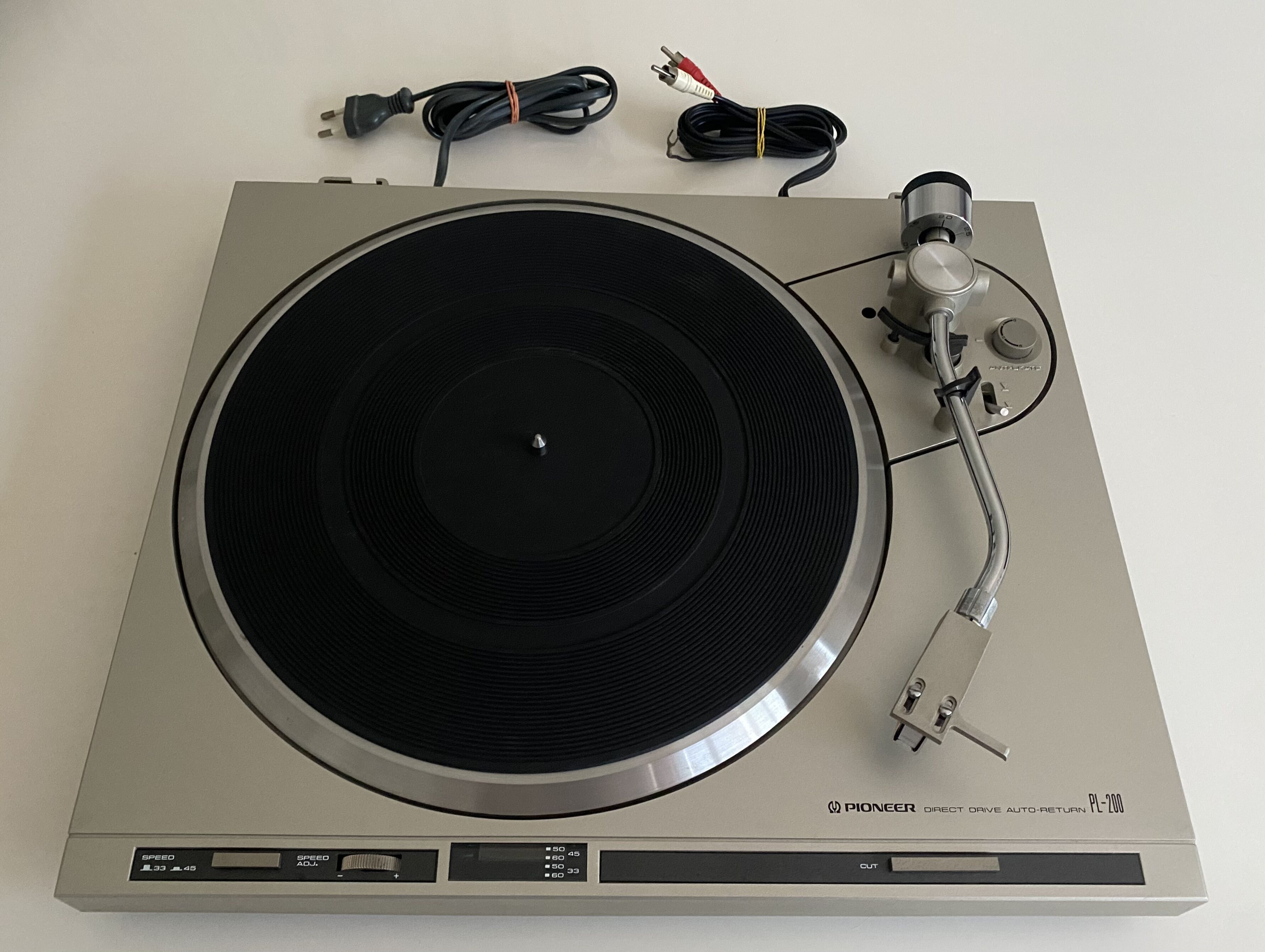 Platine disque vinyle PIONEER PL-200 (Direct drive - Auto-Return)