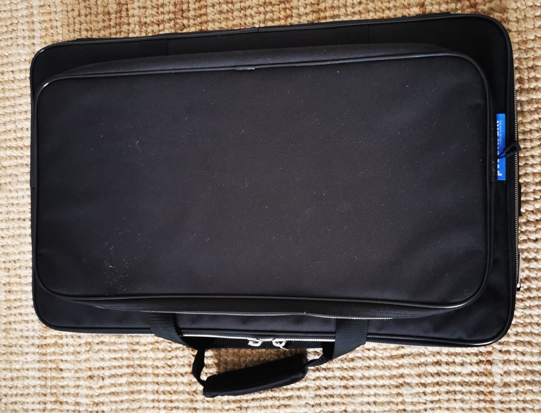 Vends pedal board Pedaltrain classic 1 neuf (encore sous emballage) 