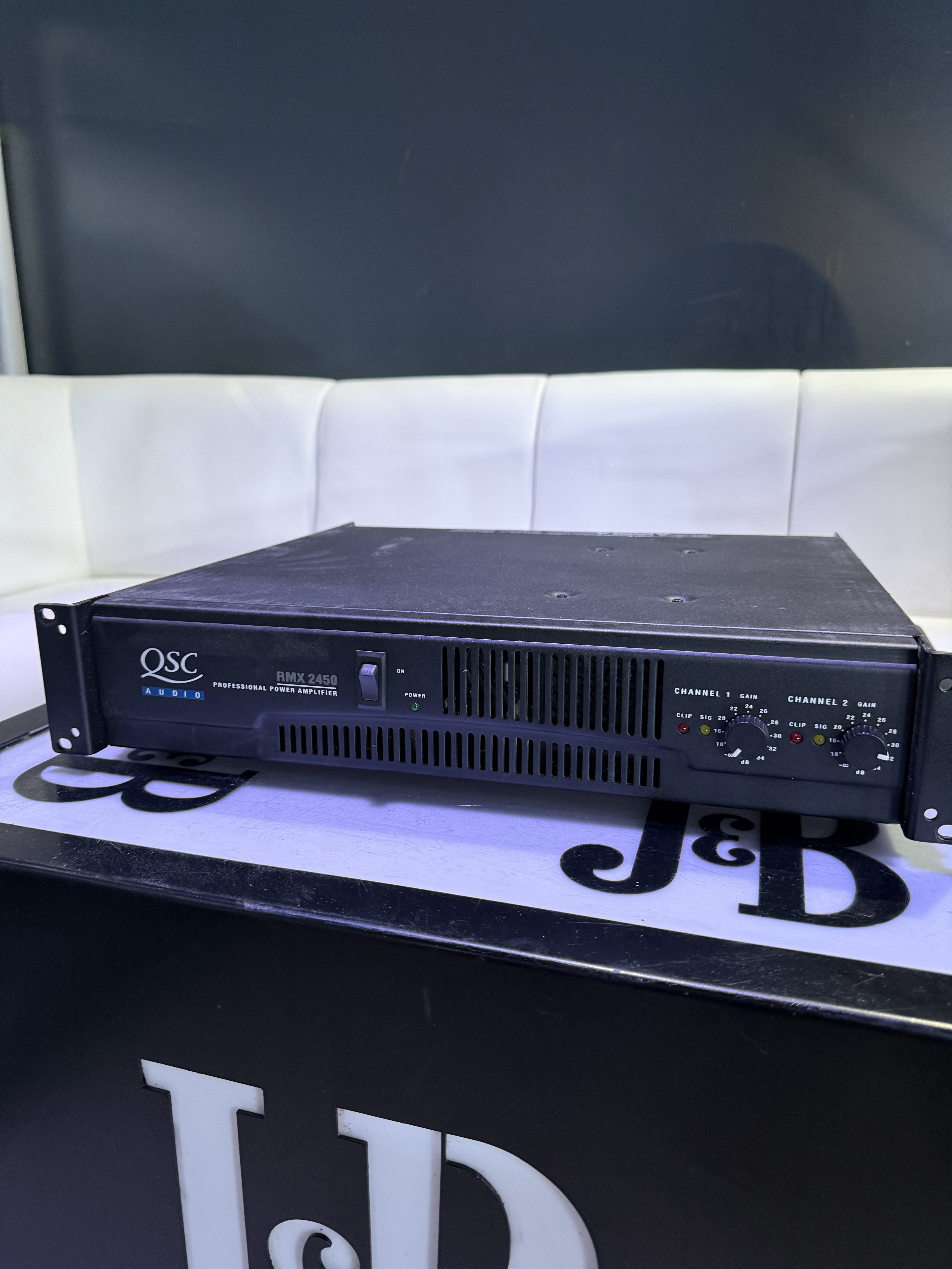 Vends QSC RMX 2450