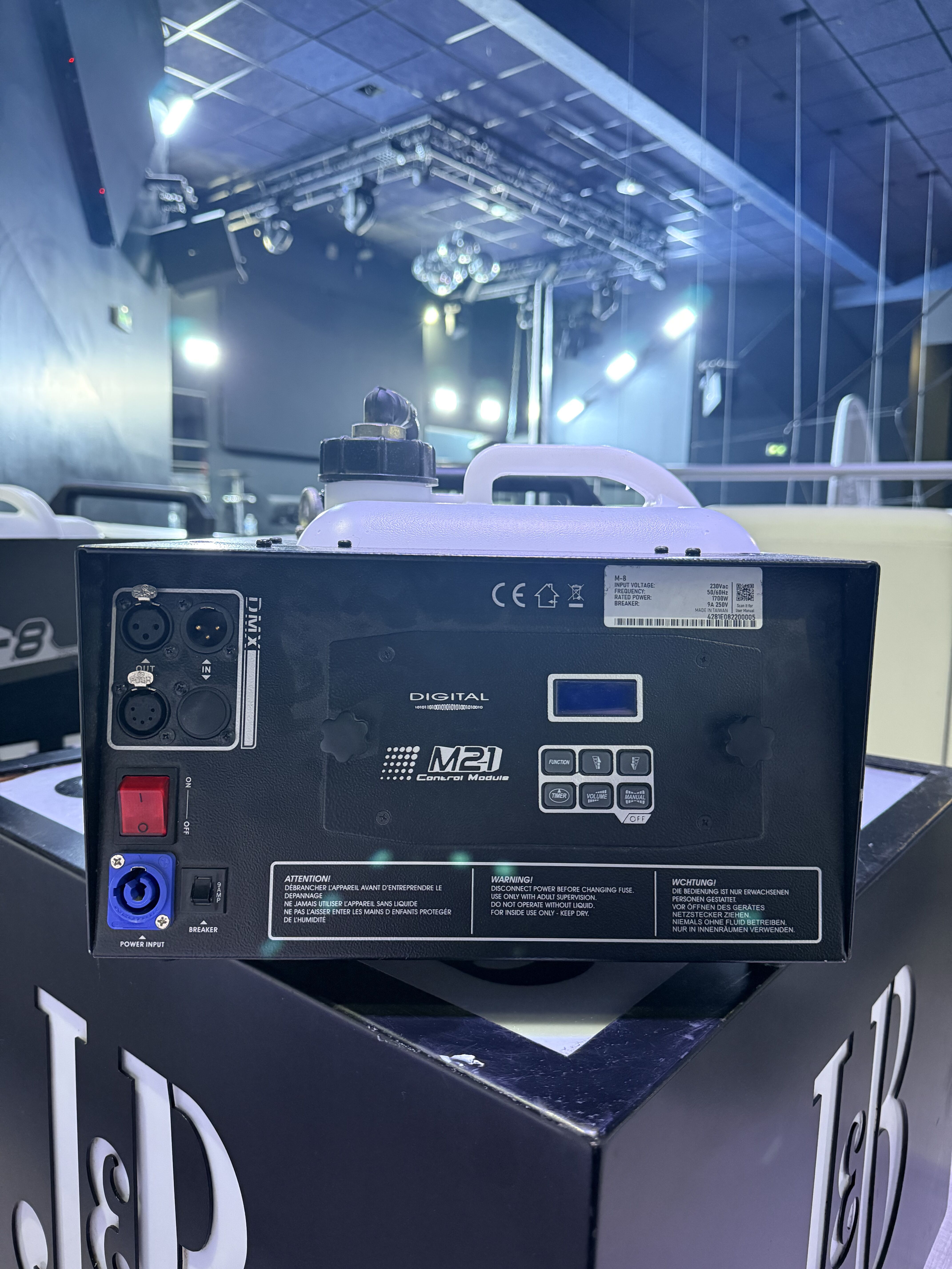 2 machines à fumée Antari M8 1800W