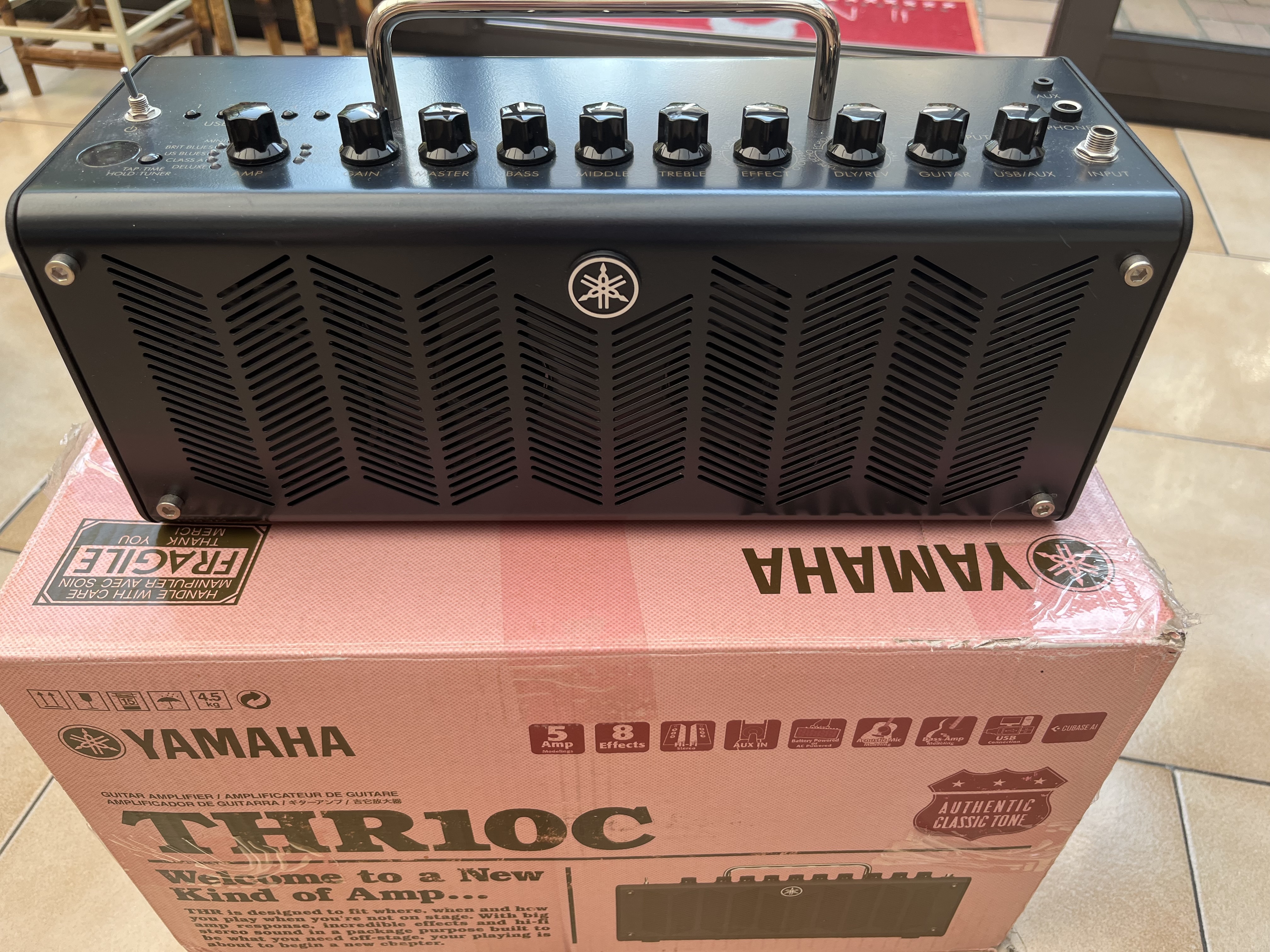 Ampli Yamaha THR10C