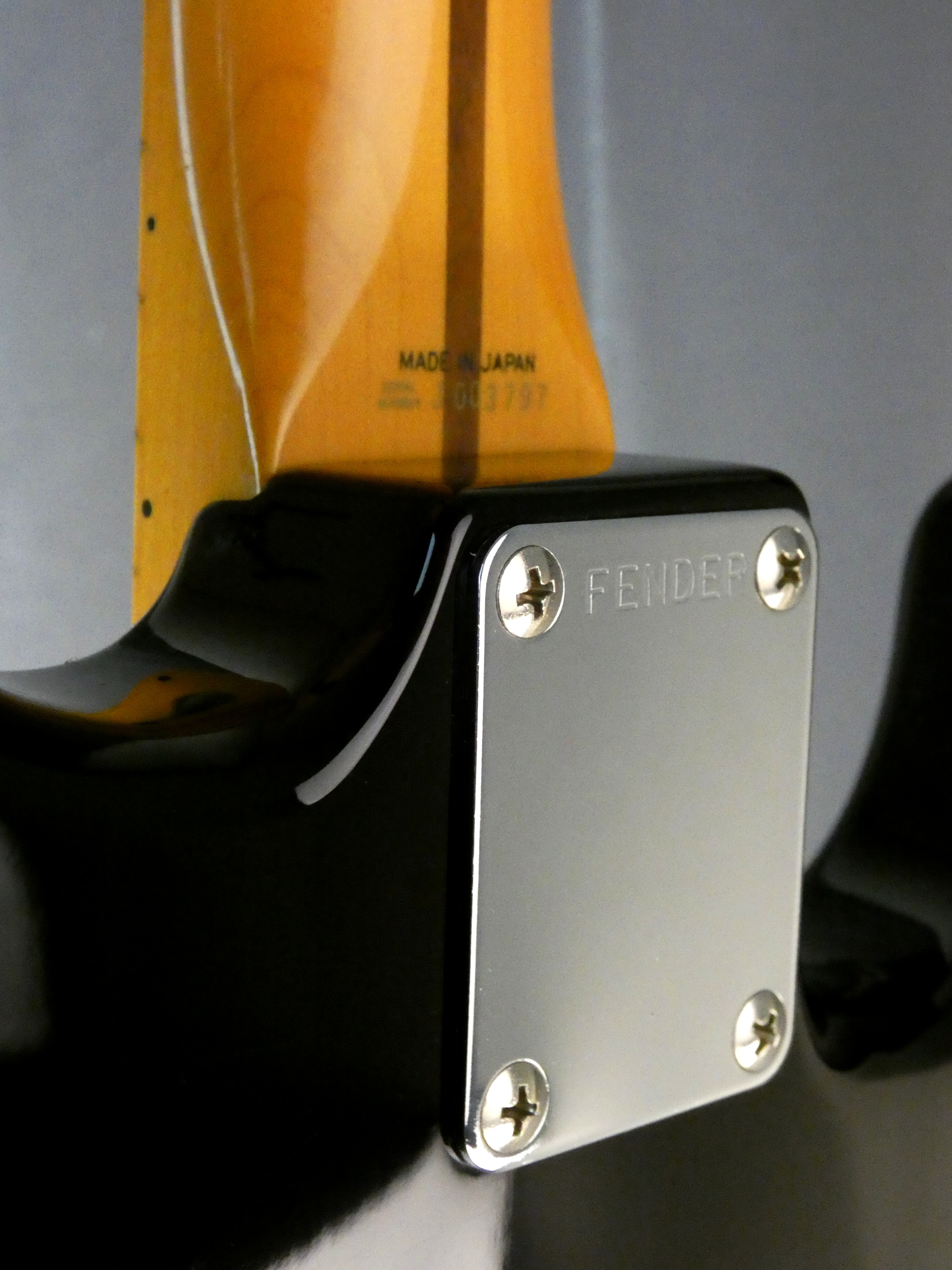 FENDER ST57-LH 1990 black (14)