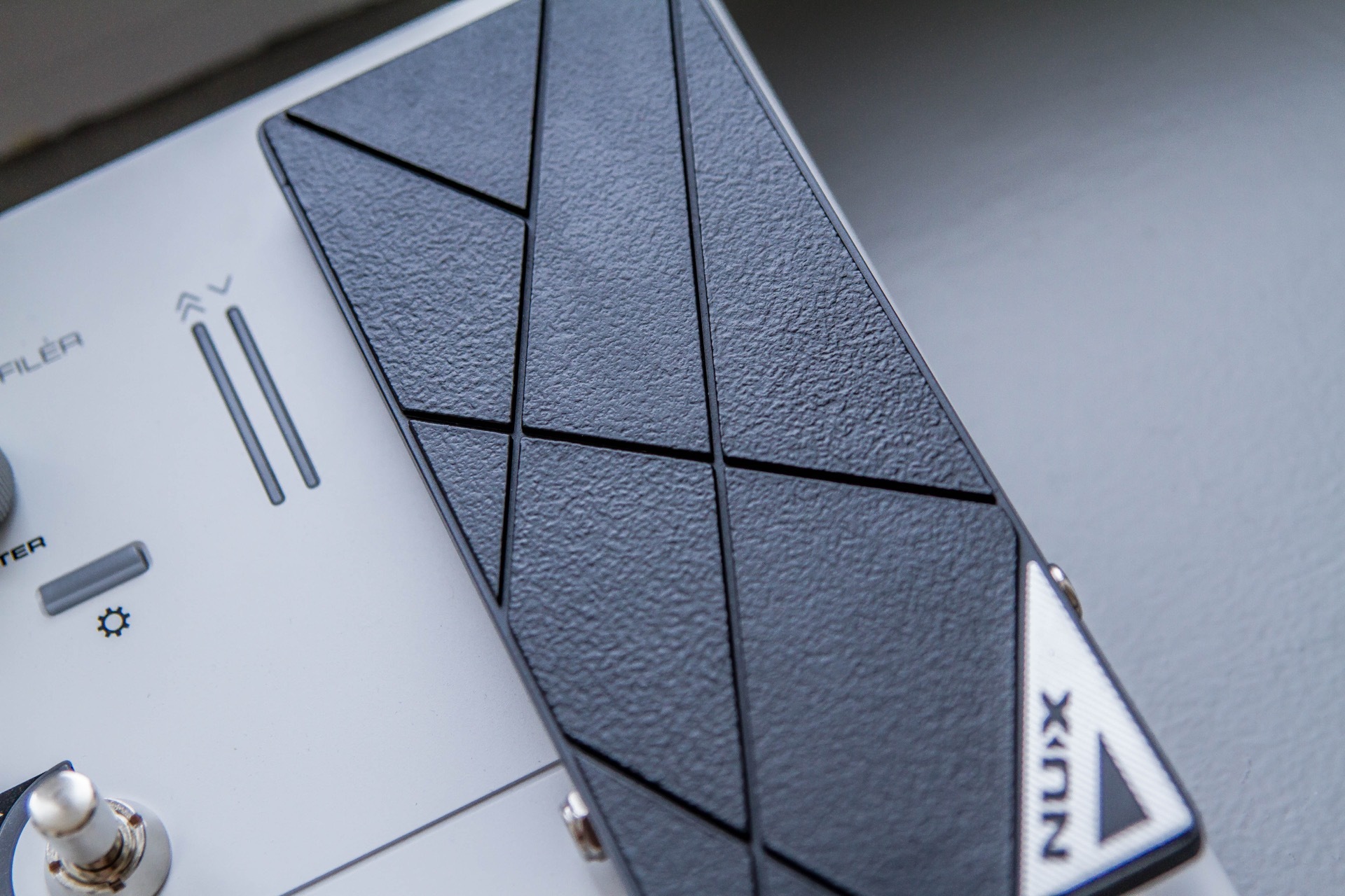 MG50Li - expression