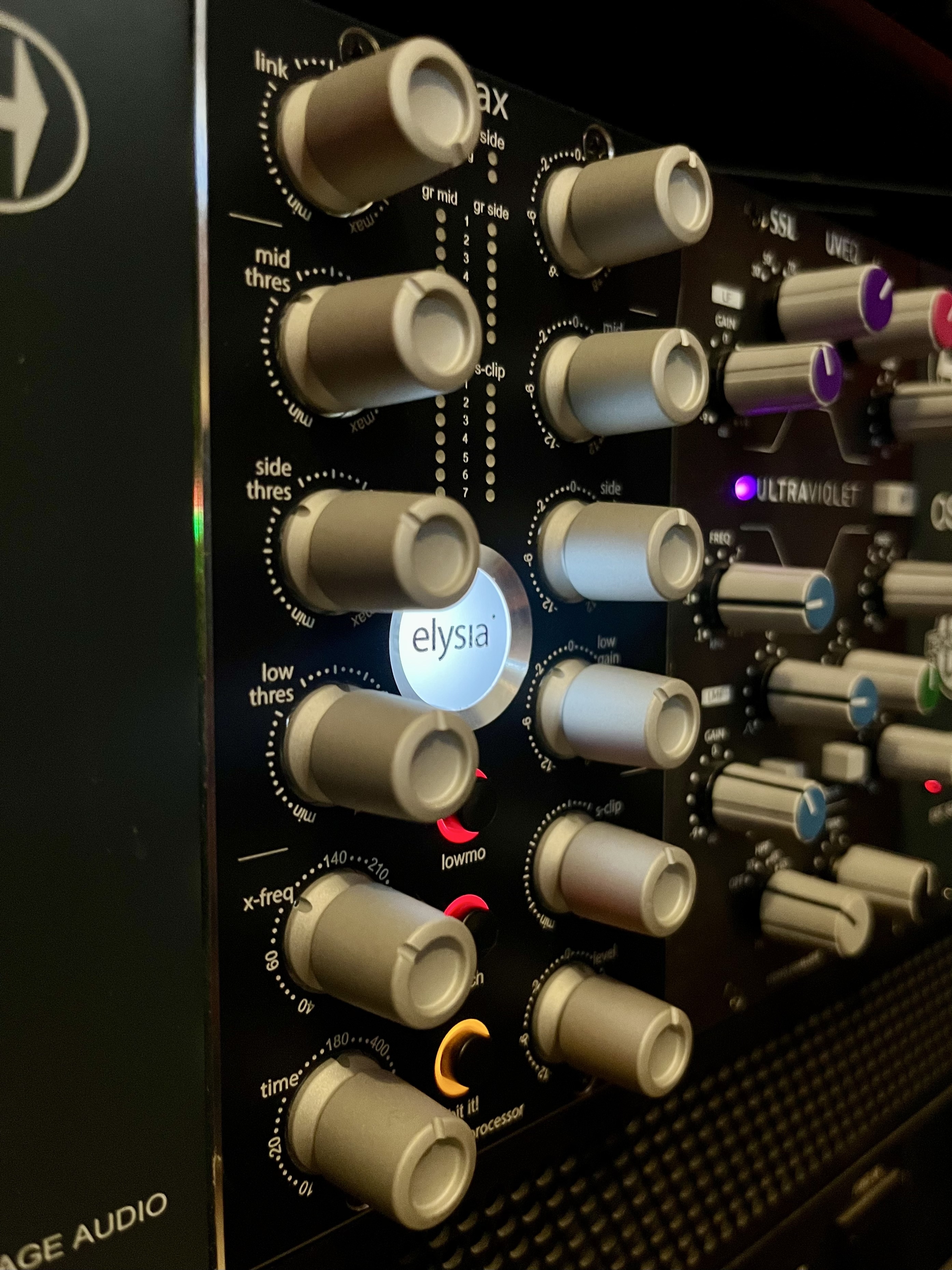 Elysia xmax 500 (13696)