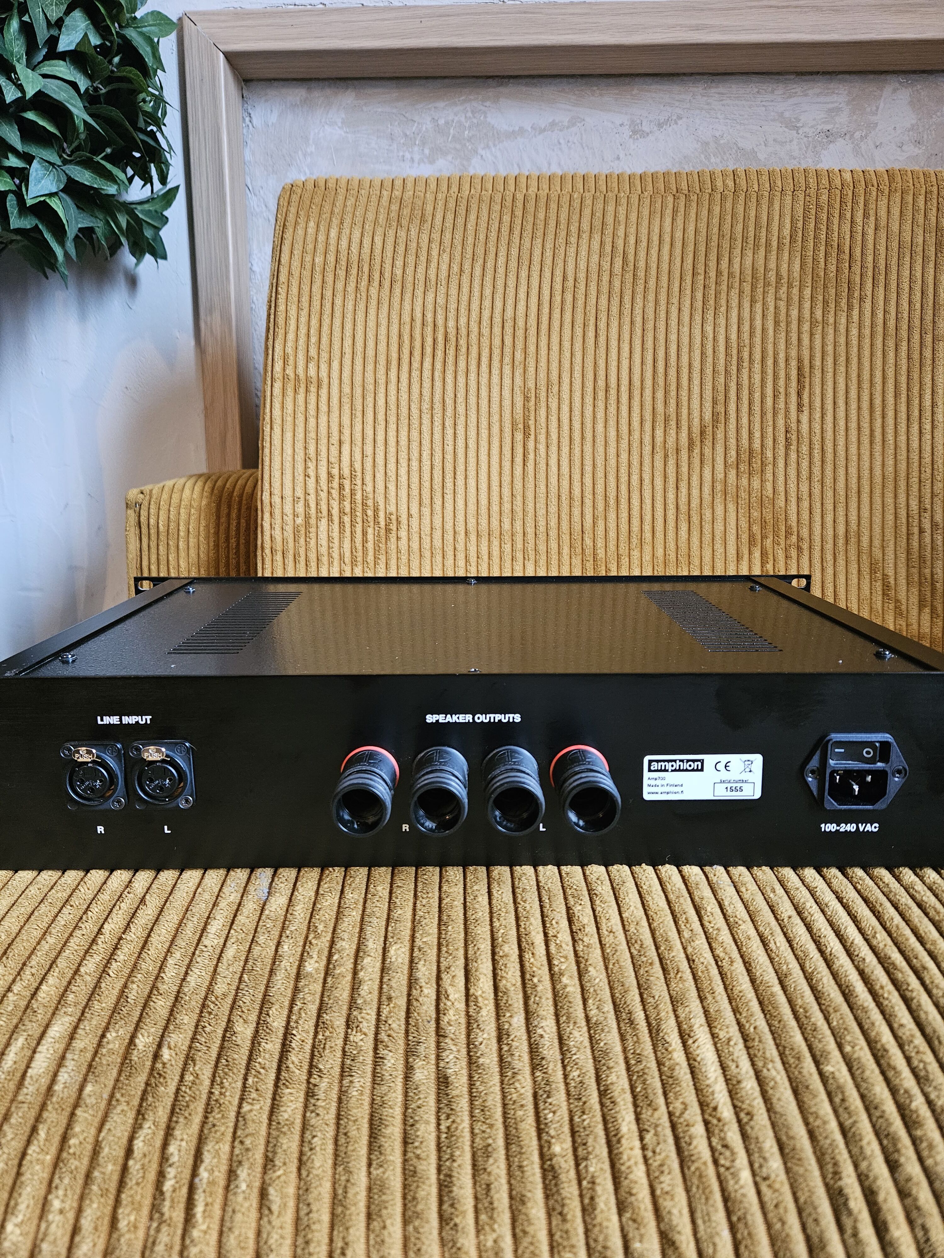 Amphion two 15 (53577)