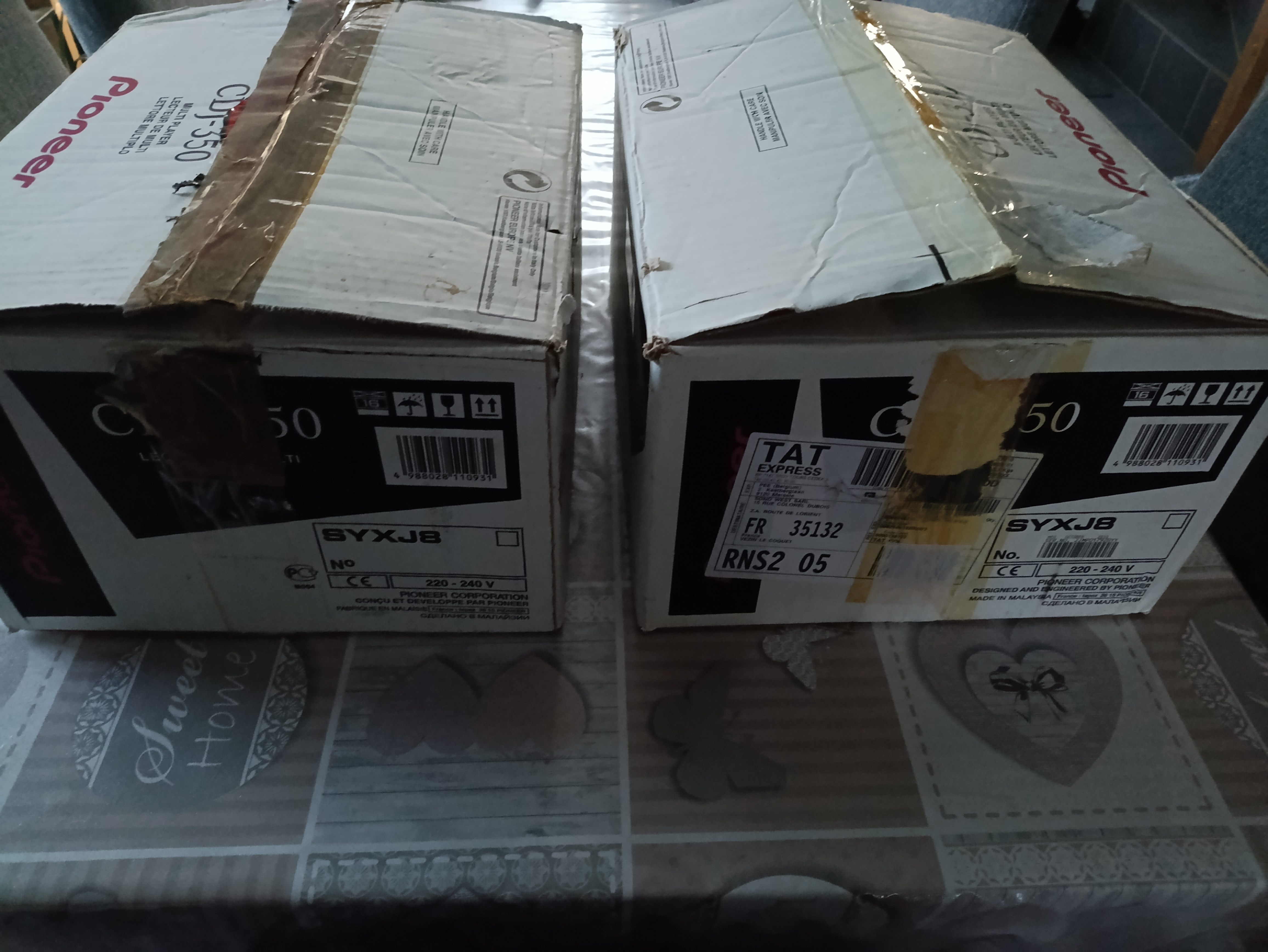 Paires de cdj 350