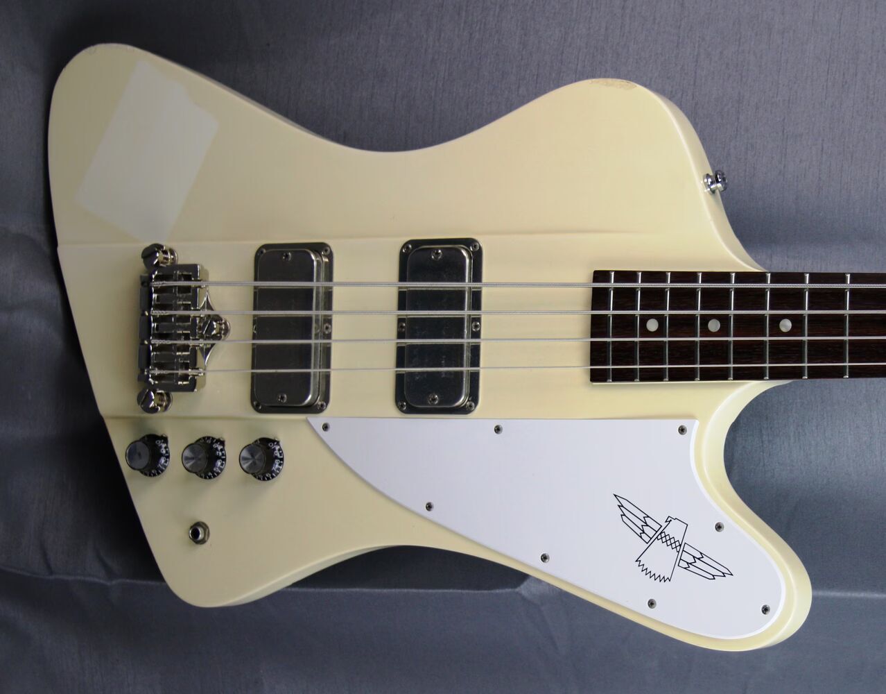 epiphone-thunderbird-white-5050387