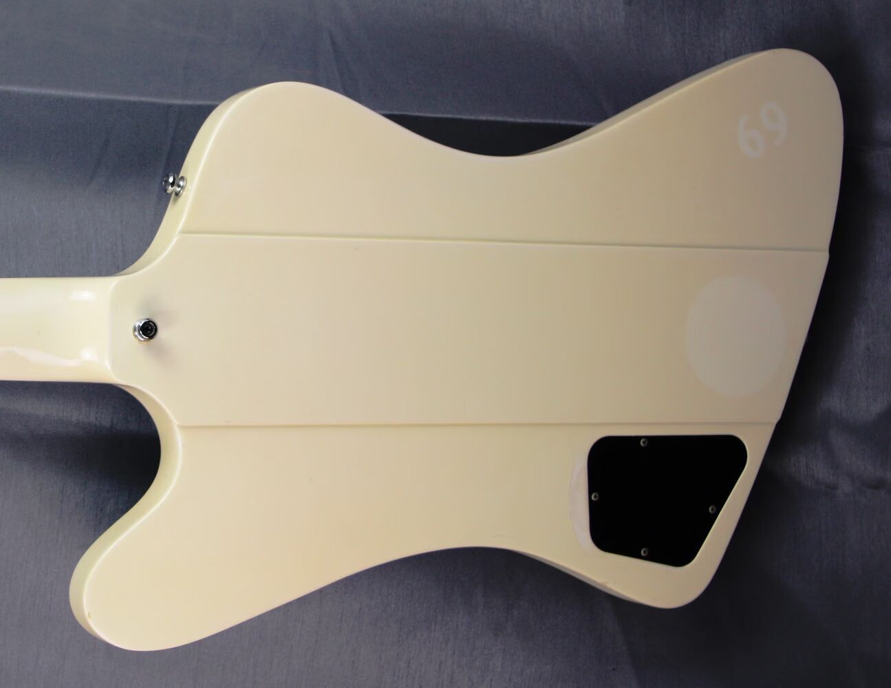 epiphone-thunderbird-white-5050388