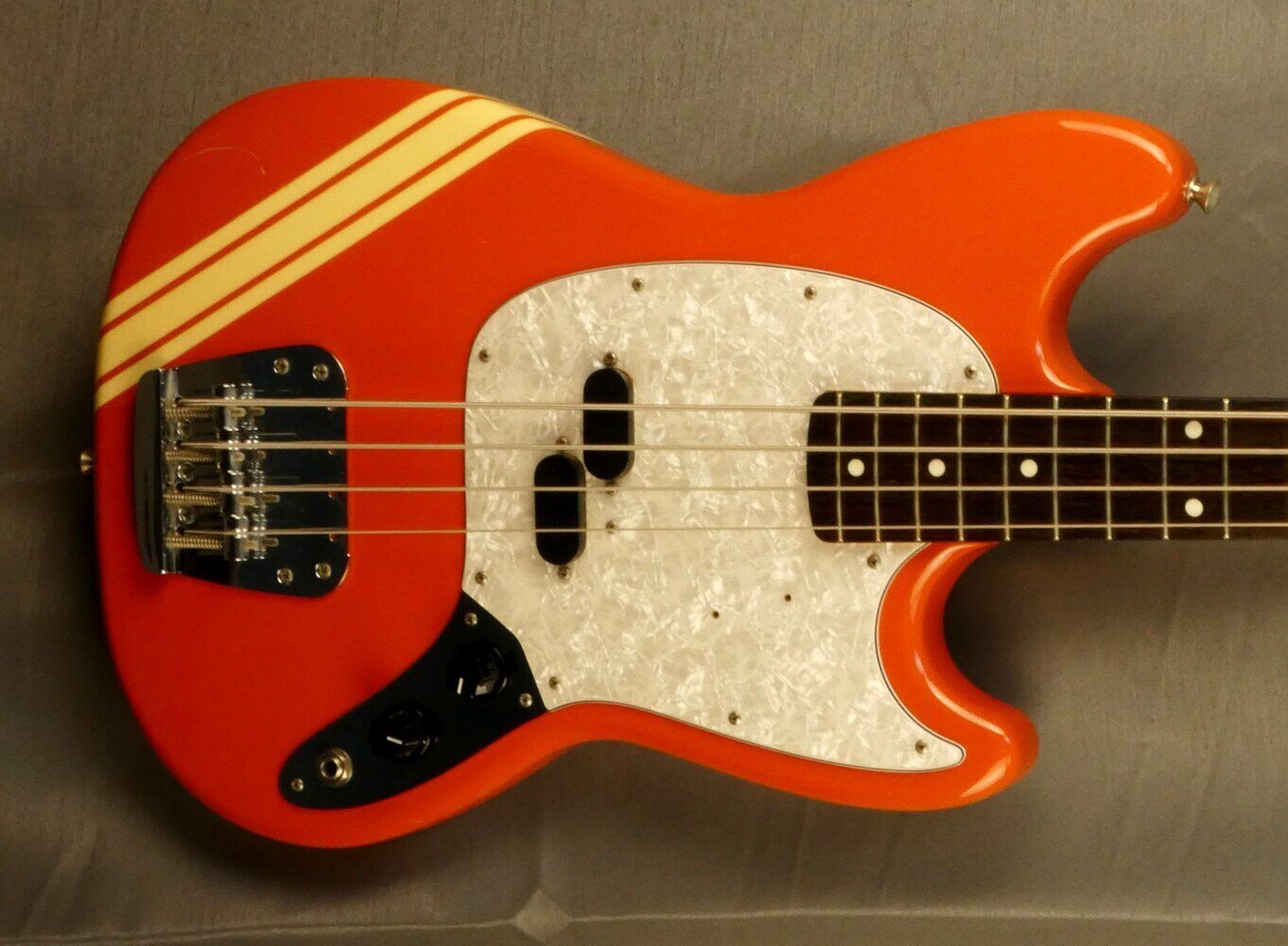 fender-mustang-bass-5424501