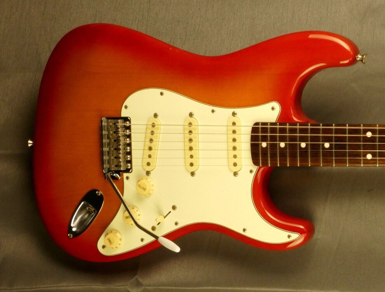 fender-stratocaster-st-5425823
