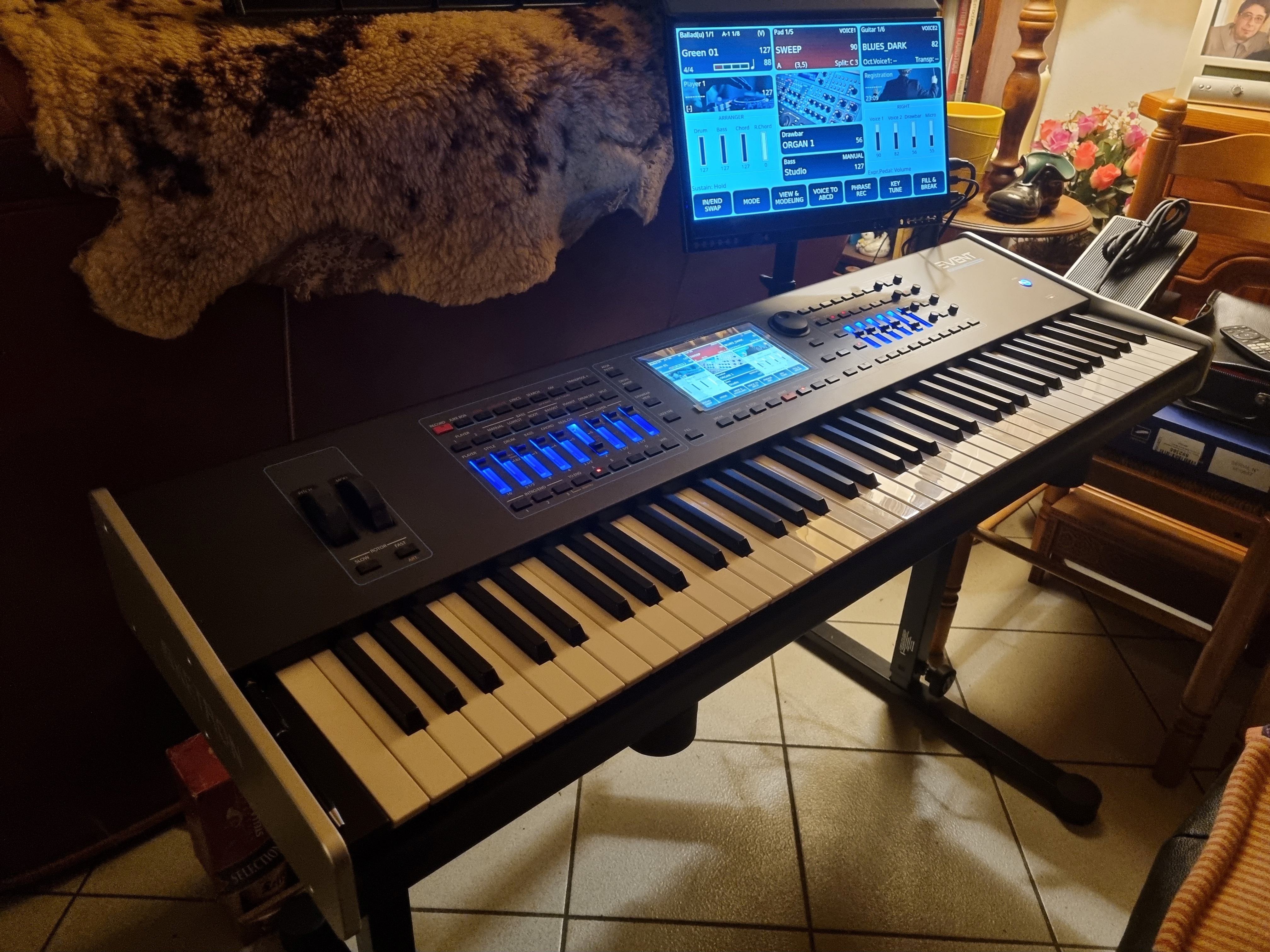 Vent Clavier Ketron Event (76) + set accessoires