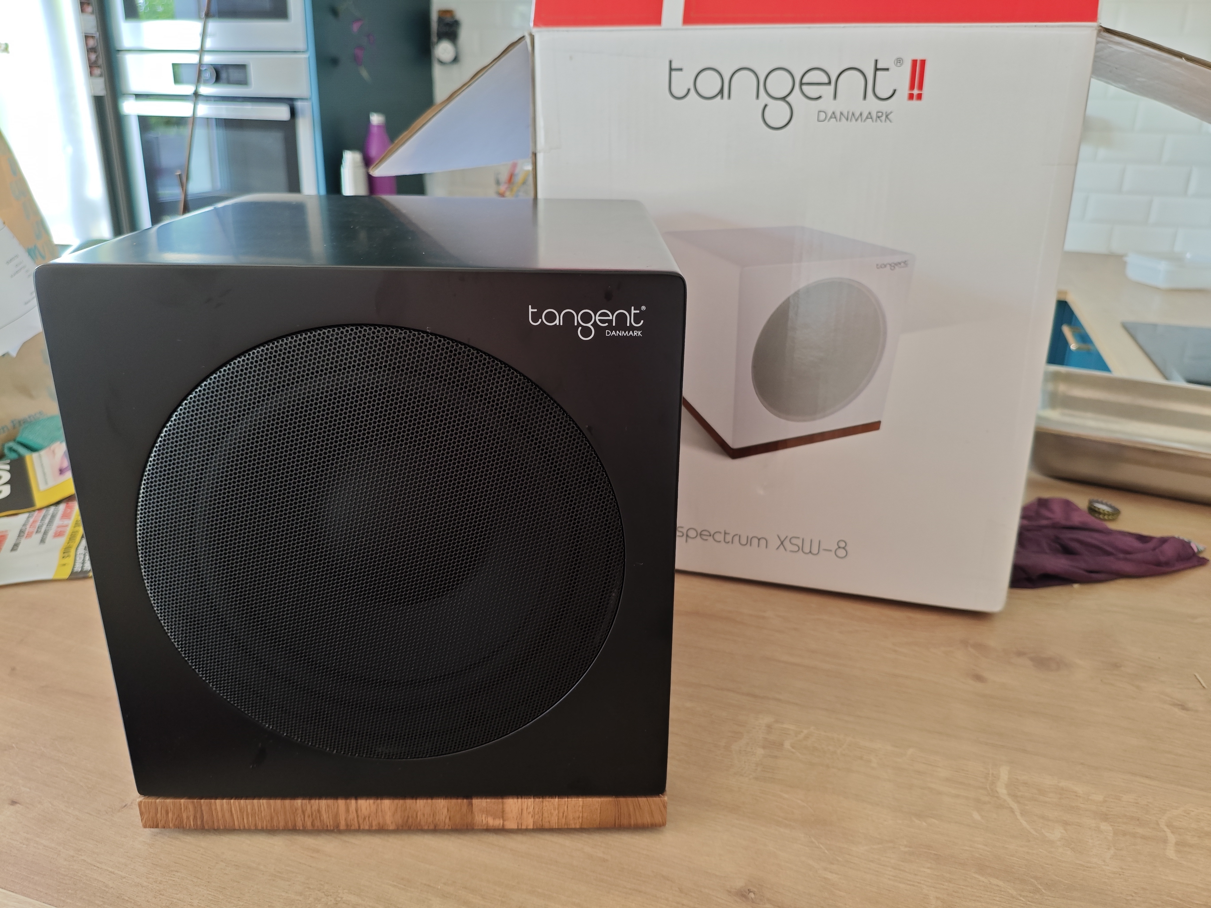 Tangent Spectrum XSW-8 – Caisson de basses actif neuf