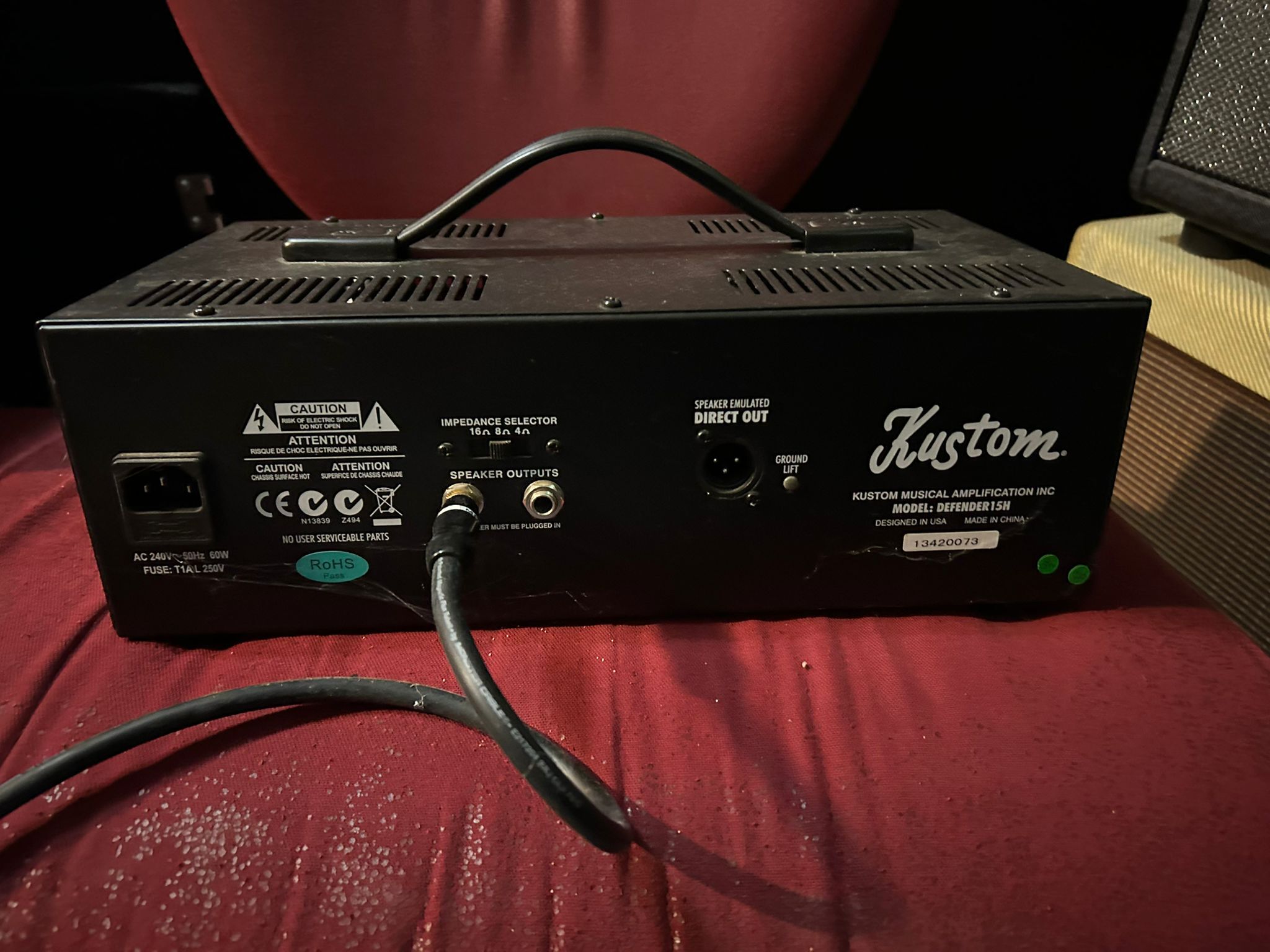 Vends Tête d'ampli Kustom 15 H