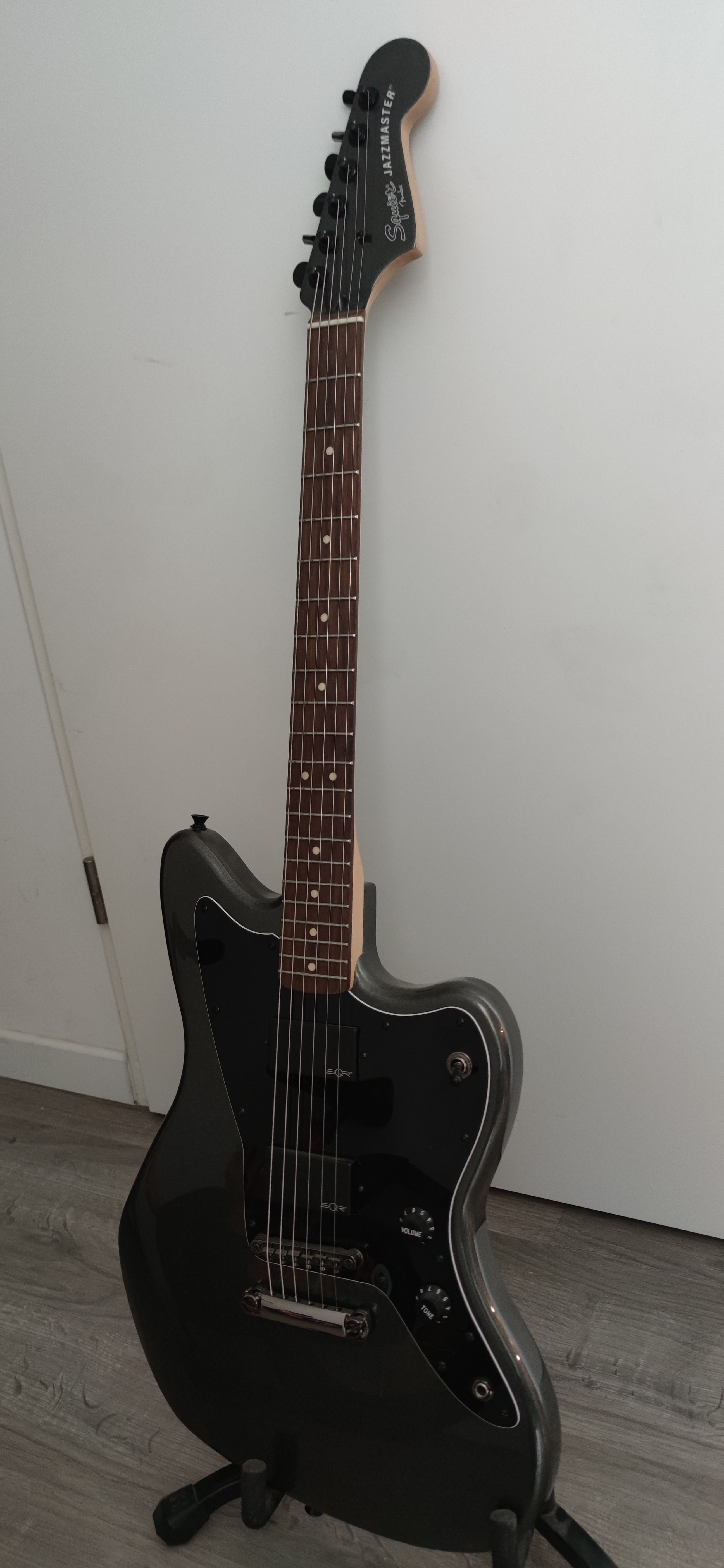 Squier CONTEMPORARY ACTIVE JAZZMASTER HH ST GRM
