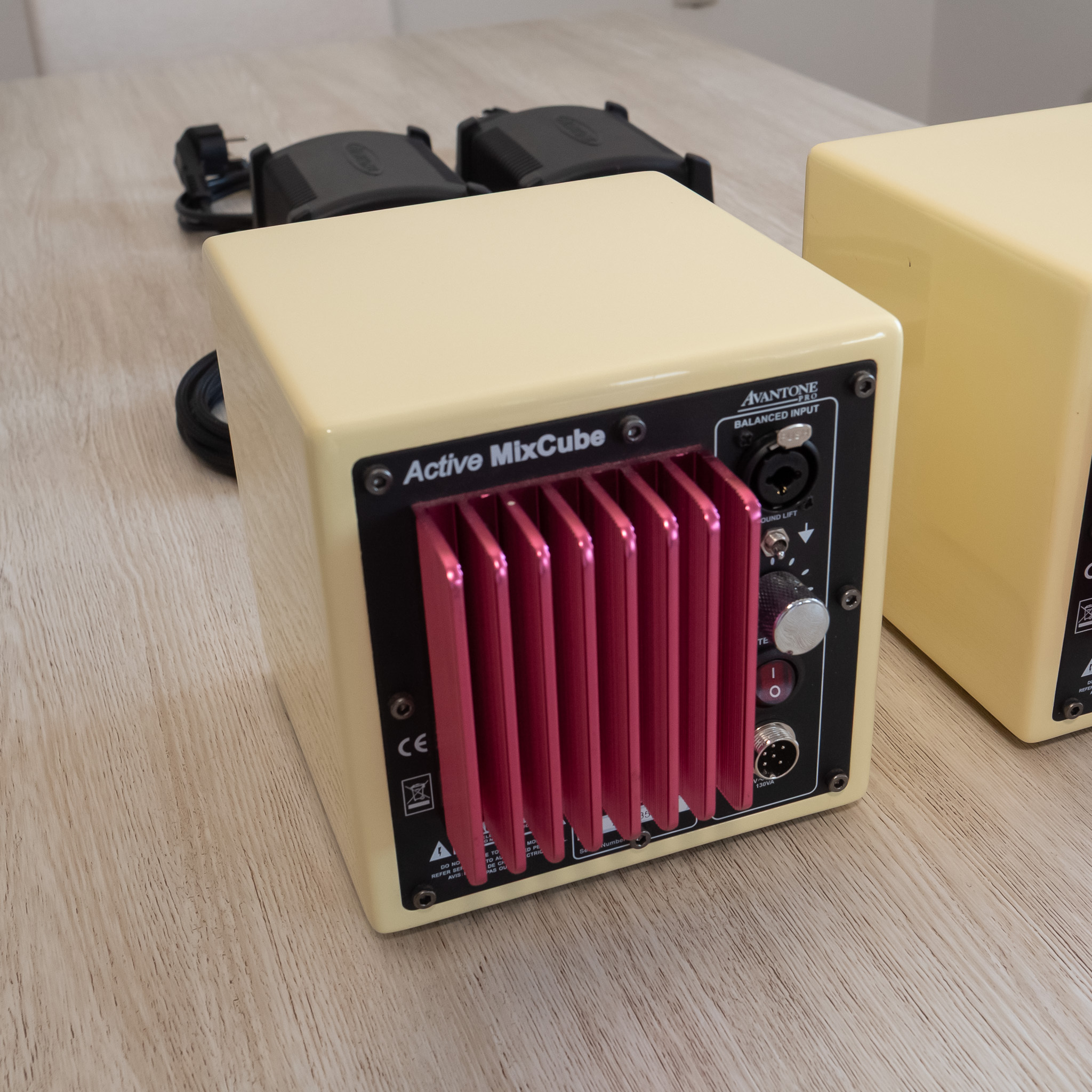Avantone MixCubes Active 3