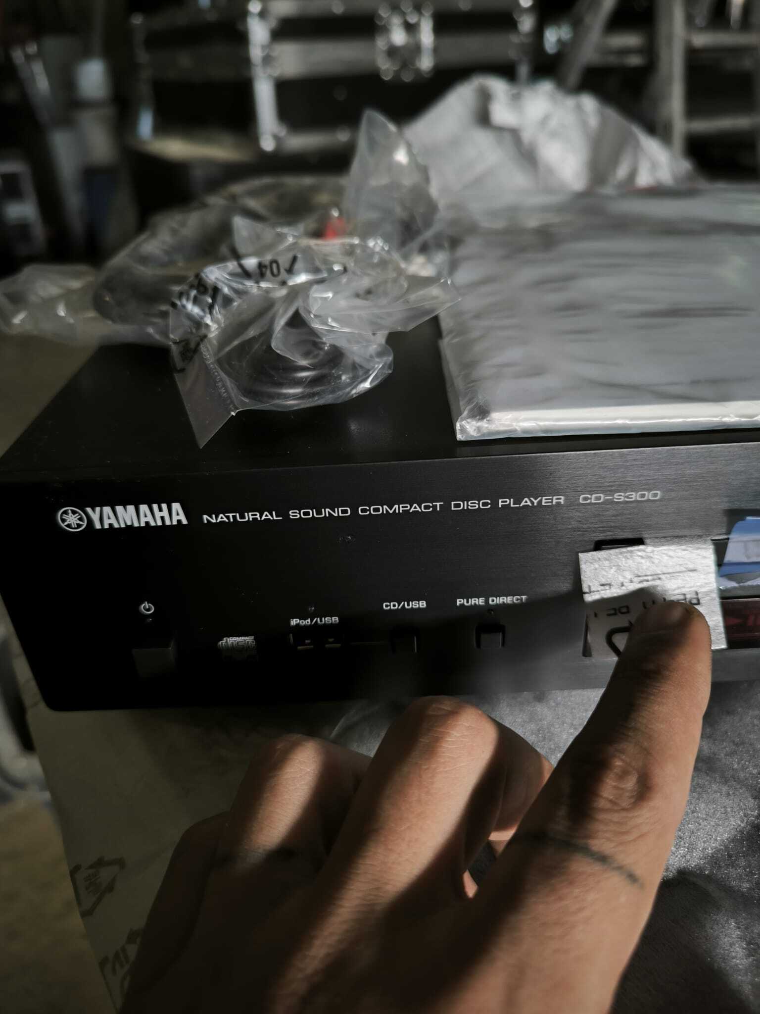 Vend Yamaha CD-S300 Yamaha CD-S300 