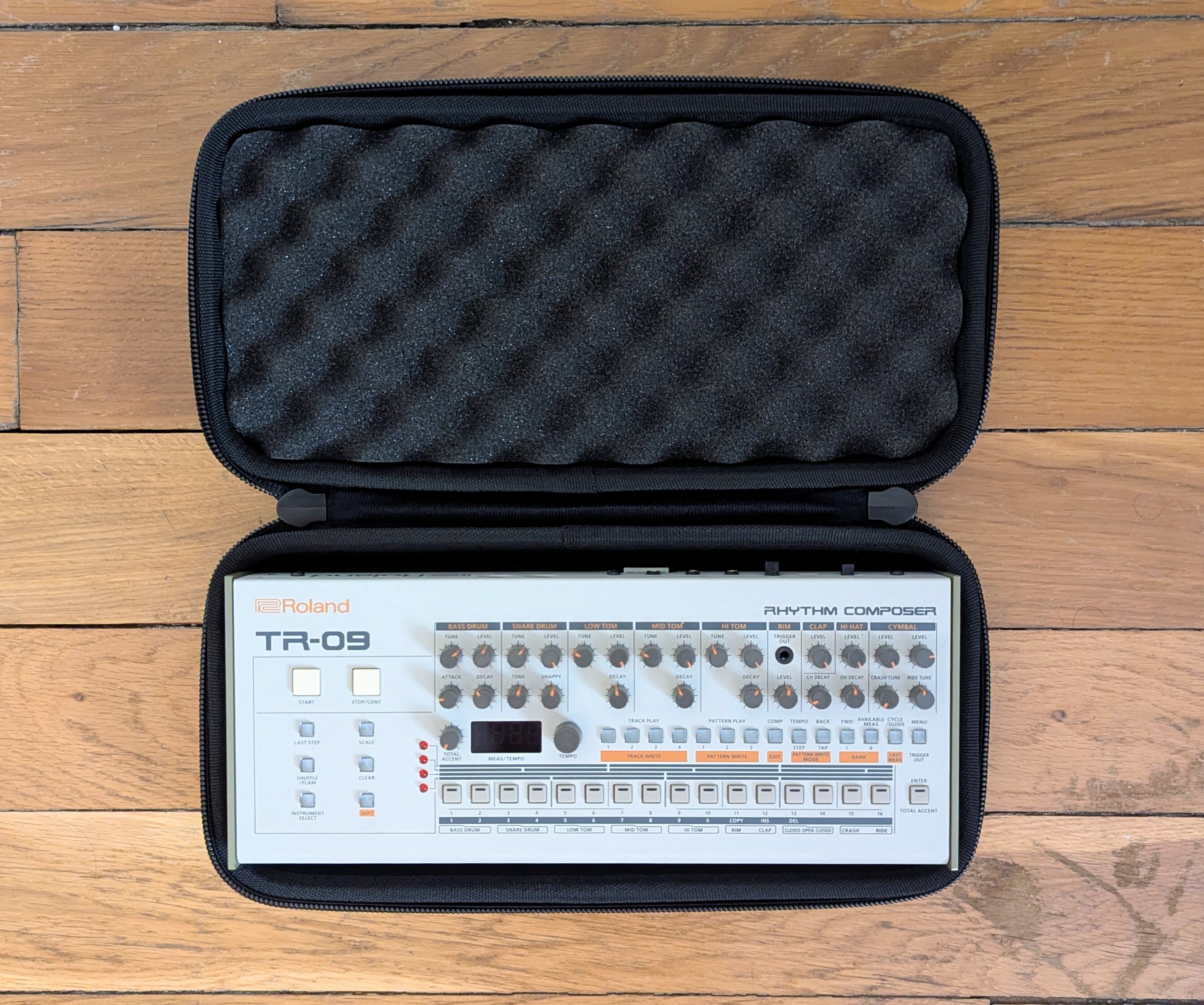 Roland TR-09 (92523)