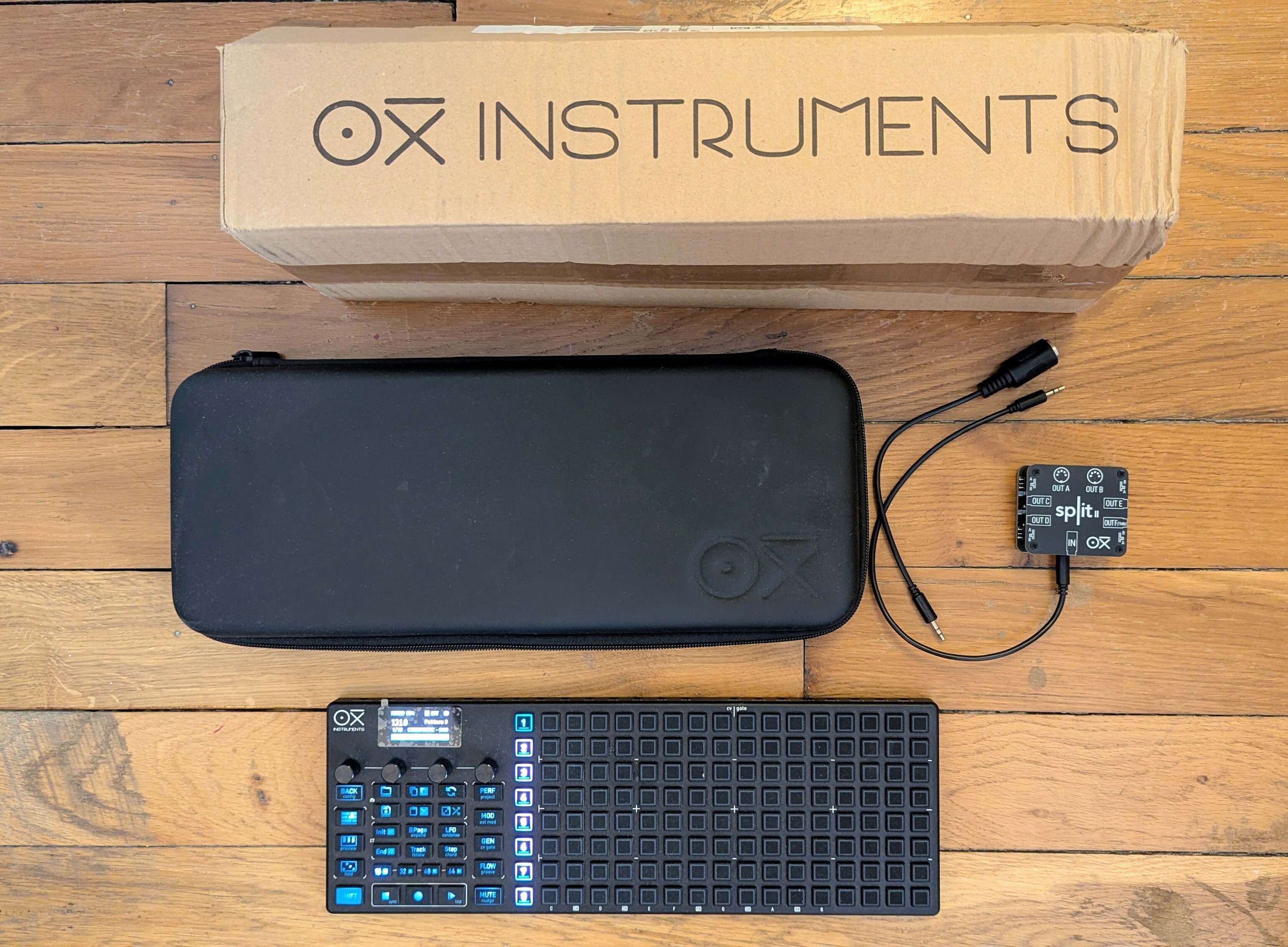 Vends OXI One MK2 + OXI Split 2 + 1 TRS Midi (Facture + Garantie)