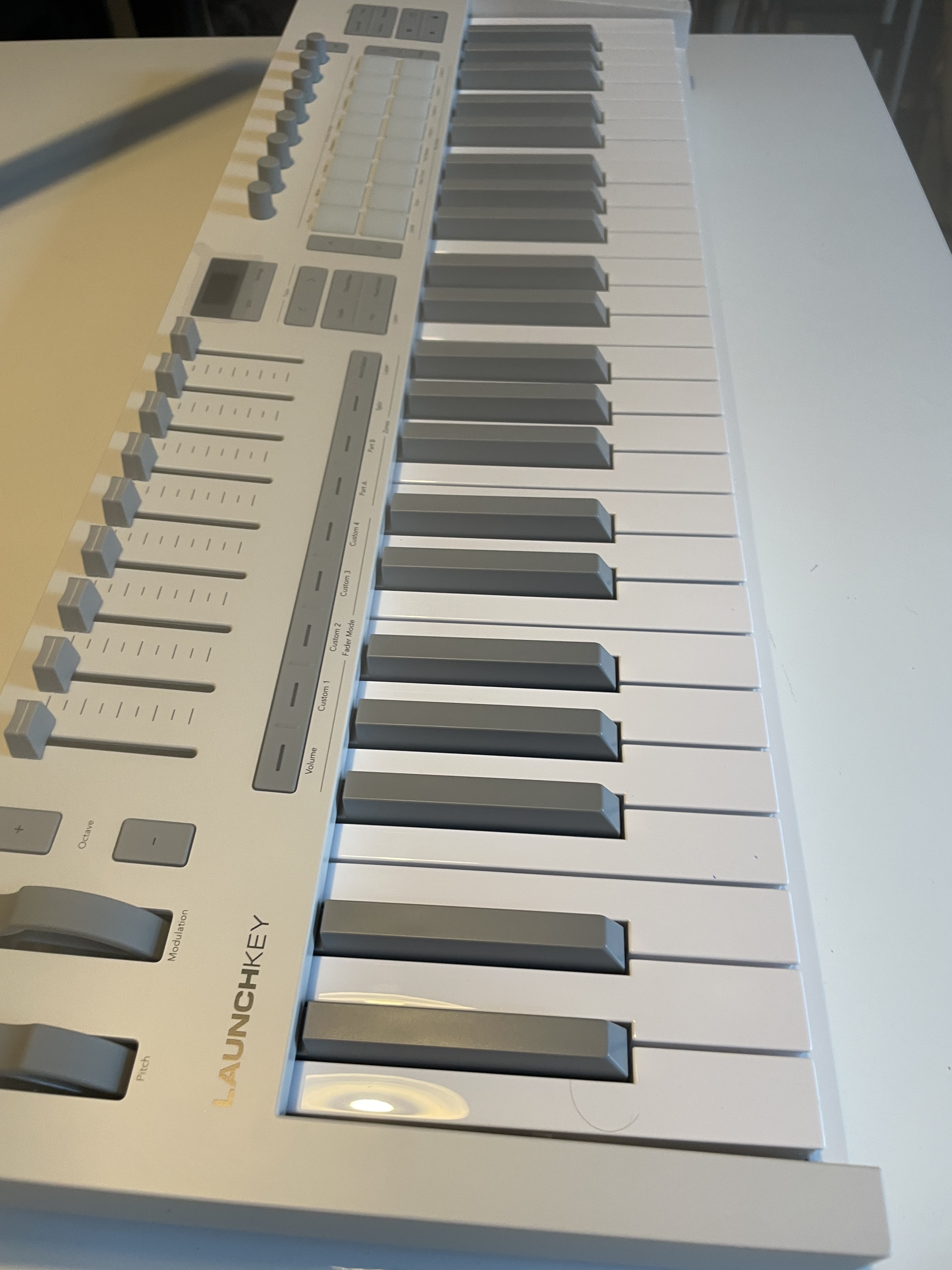 Launchkey 49 MK4 NEUF
