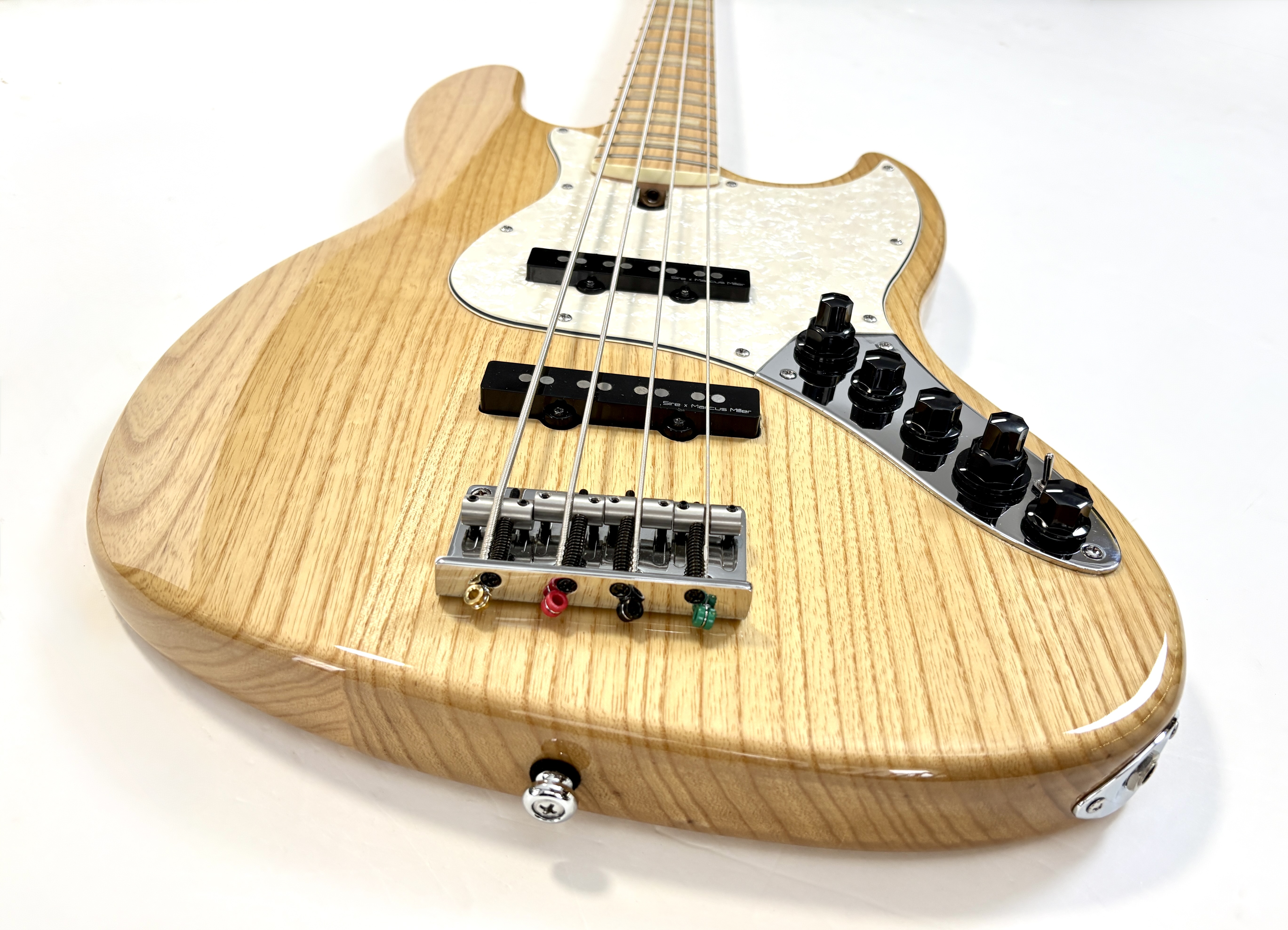 Sire Marcus Miller V7 Ash Reissue 4ST (15001)